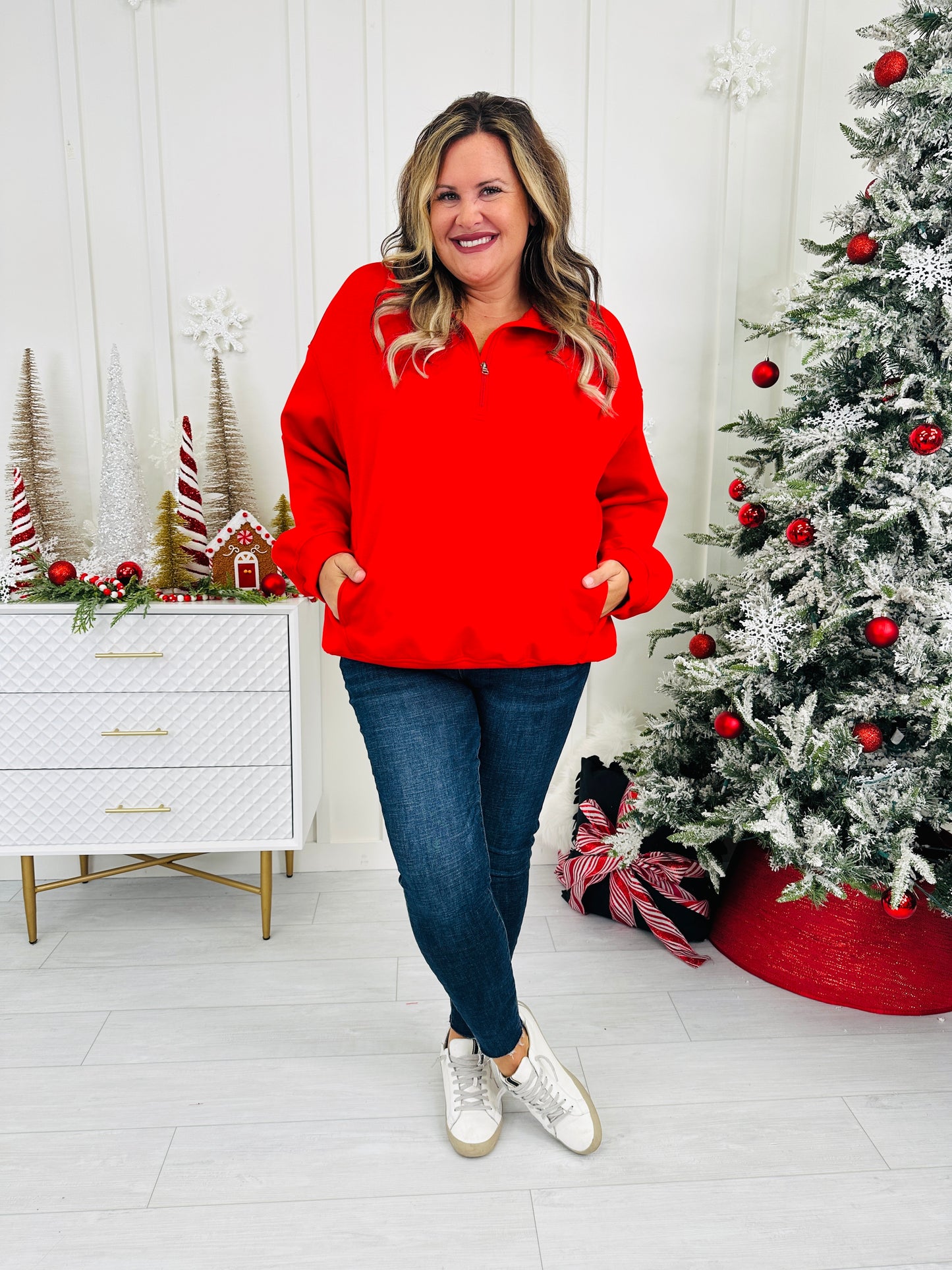 MOCO Exclusive Super Scuba Pullover In Red