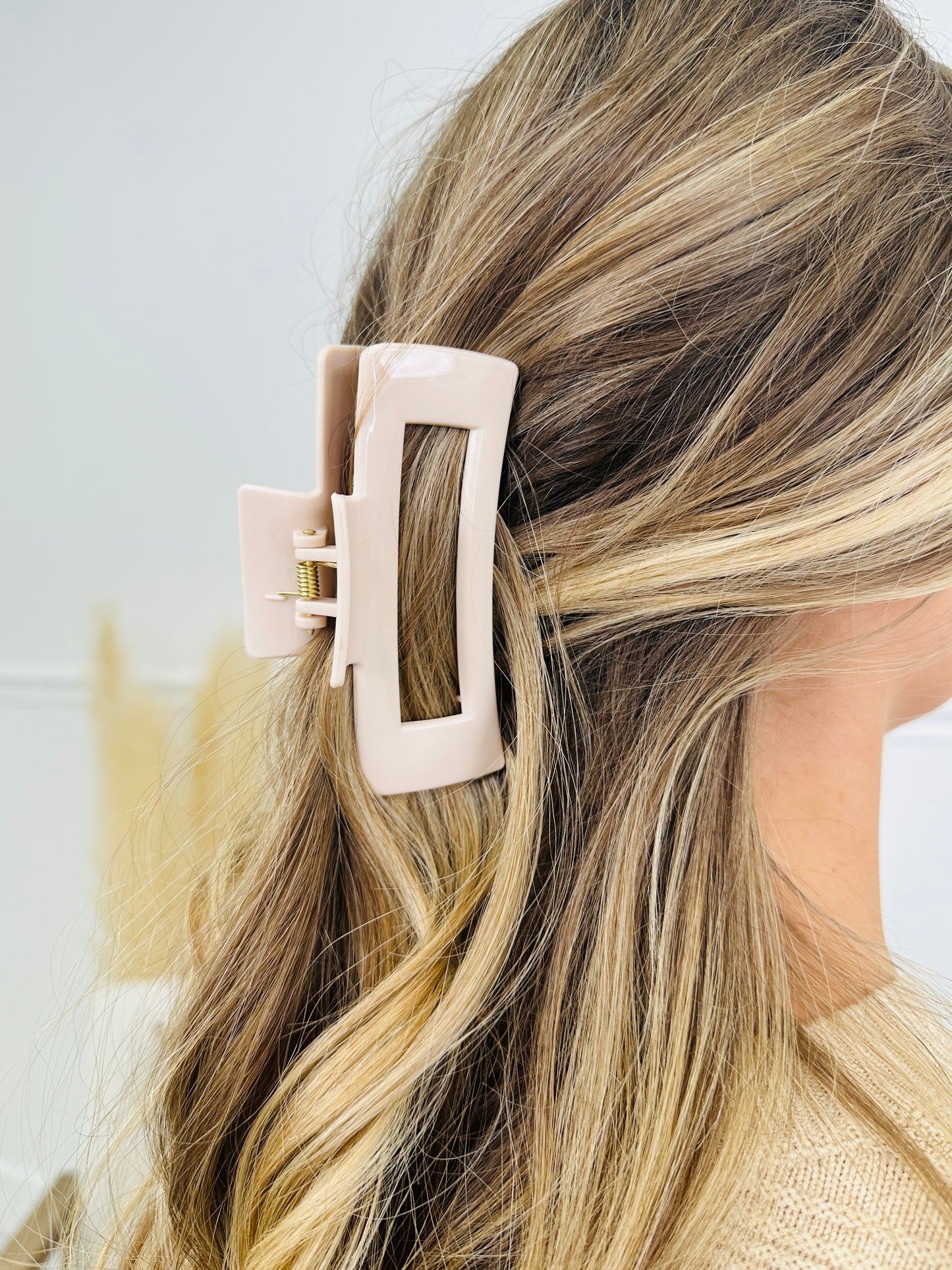 Signature Hold Rectangle Claw Clip- Multiple Colors!