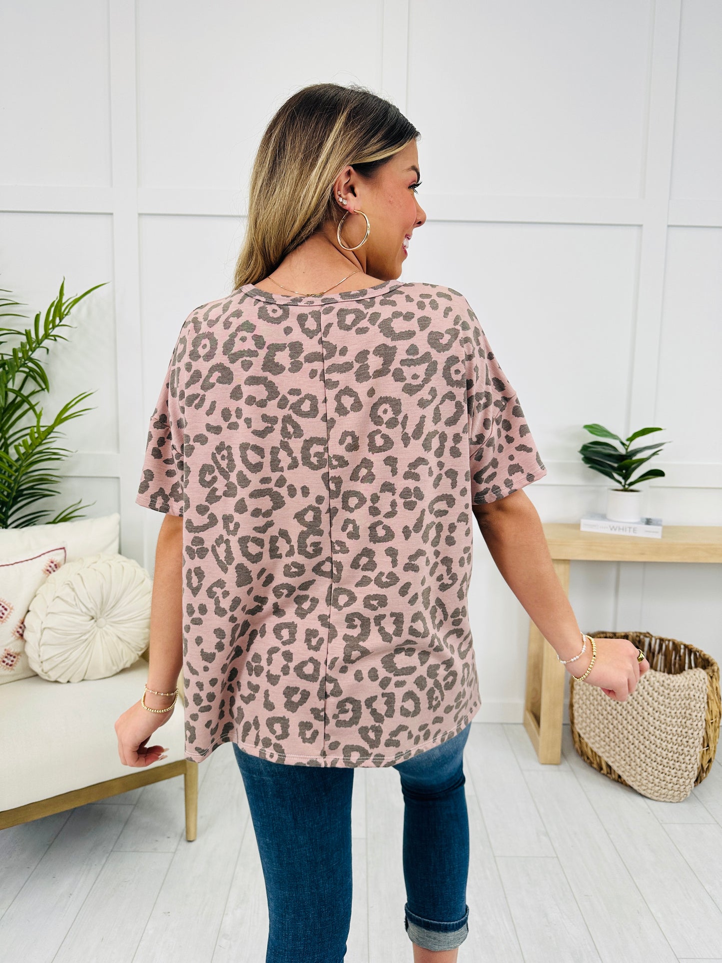 REG/CURVY Wild Whisper Top