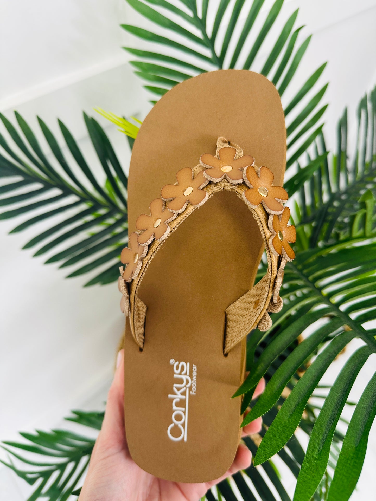 Blooming Comfort Flip Flops in Caramel