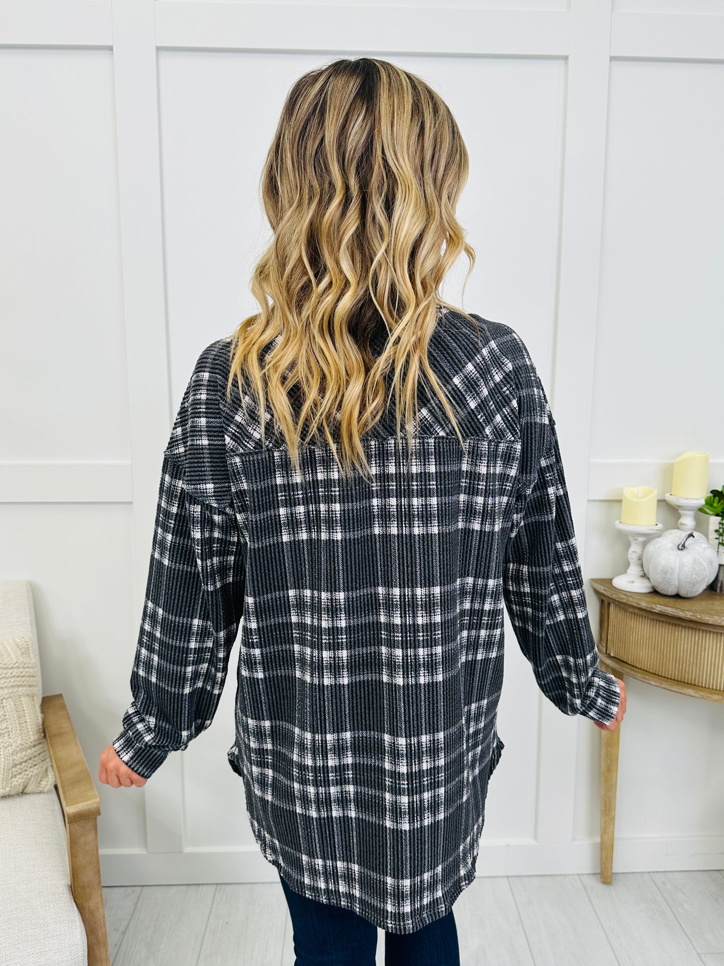 Flannel Forecast Shacket In Black