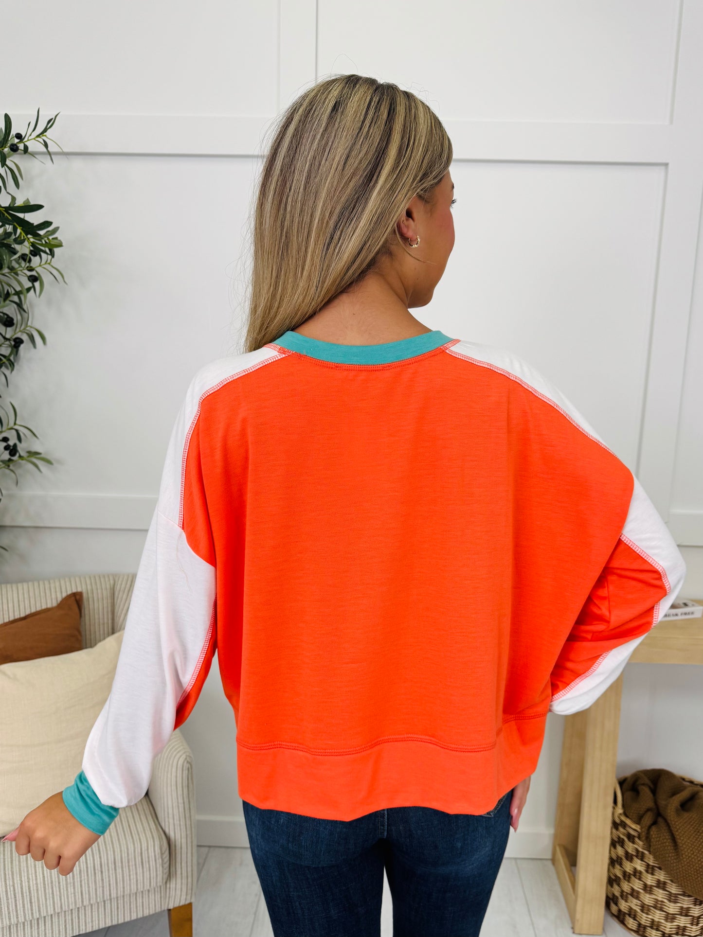 Vibrant Motion Pullover