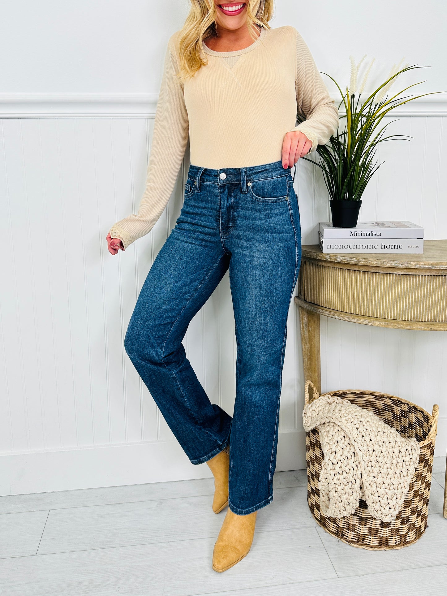 Judy Blue REG/CURVY Be In Control Tummy Control Straight Jeans- Multiple Inseams!