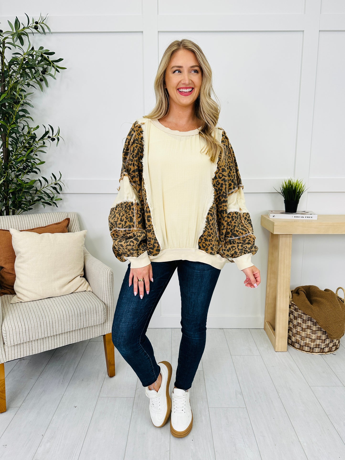 She’s Got That Spark Top