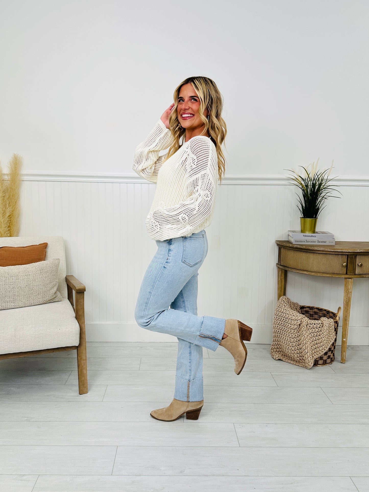 Crush On The Cuff Tummy Control Mom Jeans