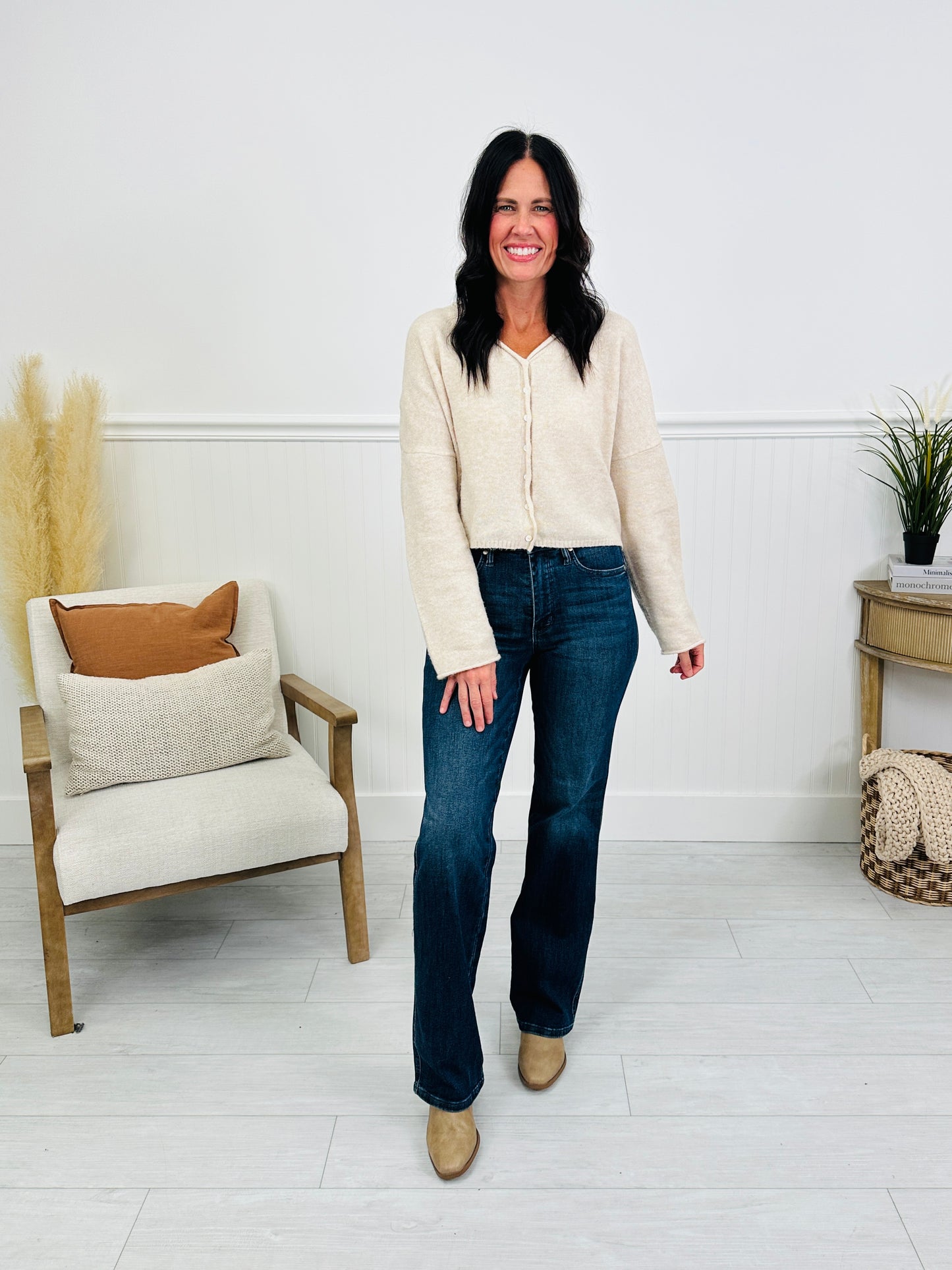 Judy Blue REG/CURVY Be In Control Tummy Control Straight Jeans- Multiple Inseams!