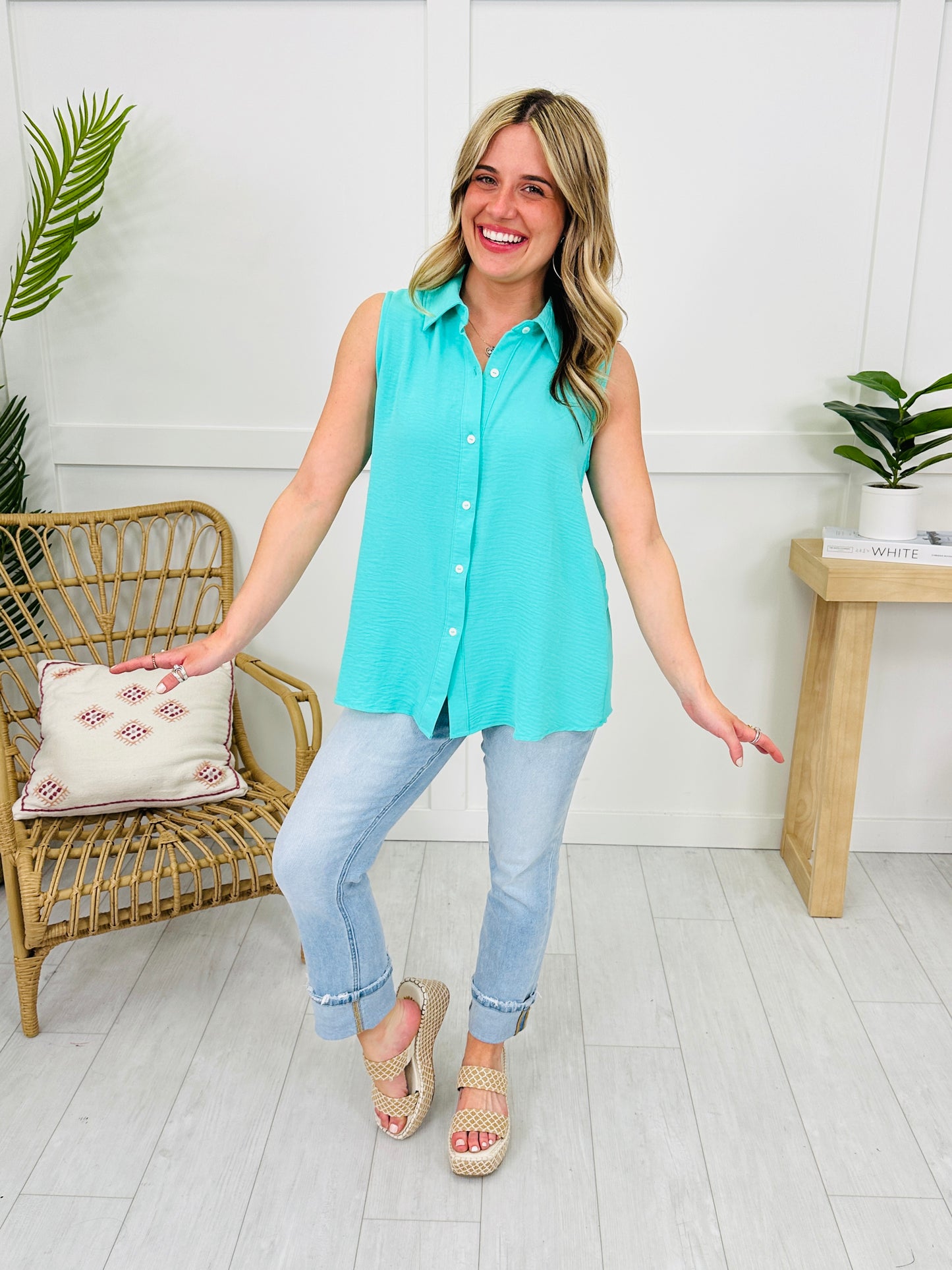 Hooked On You Tank Top In Mint