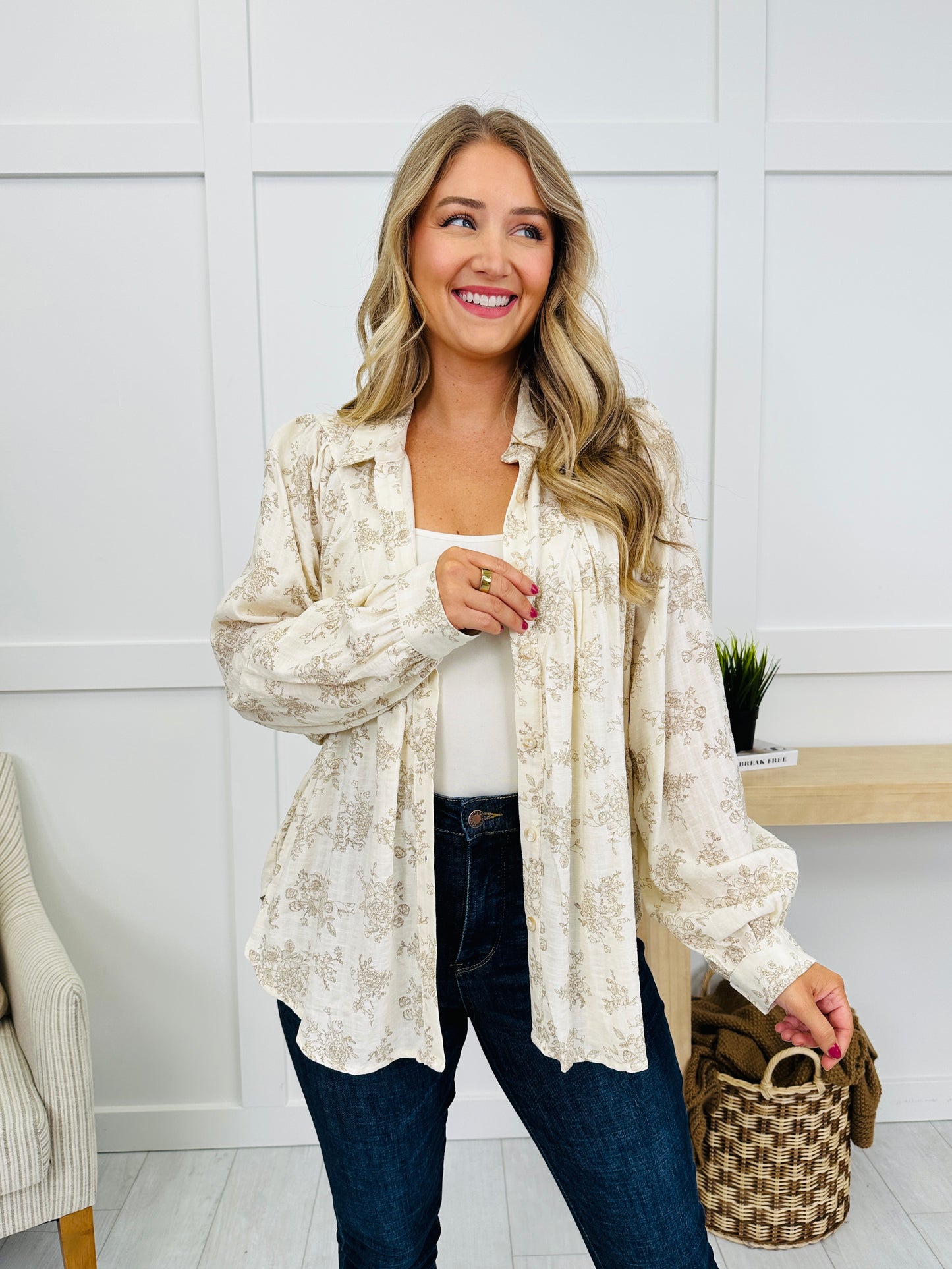 Sweet On Sunday Top in Oatmeal