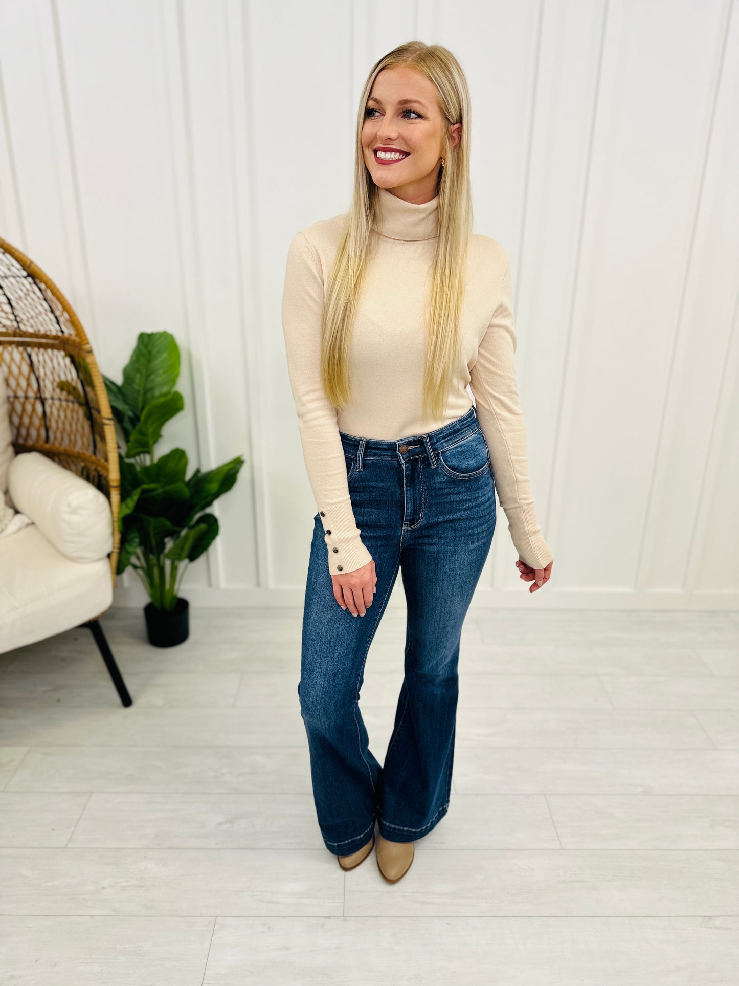 Judy Blue REG/CURVY Always There Flare Jeans