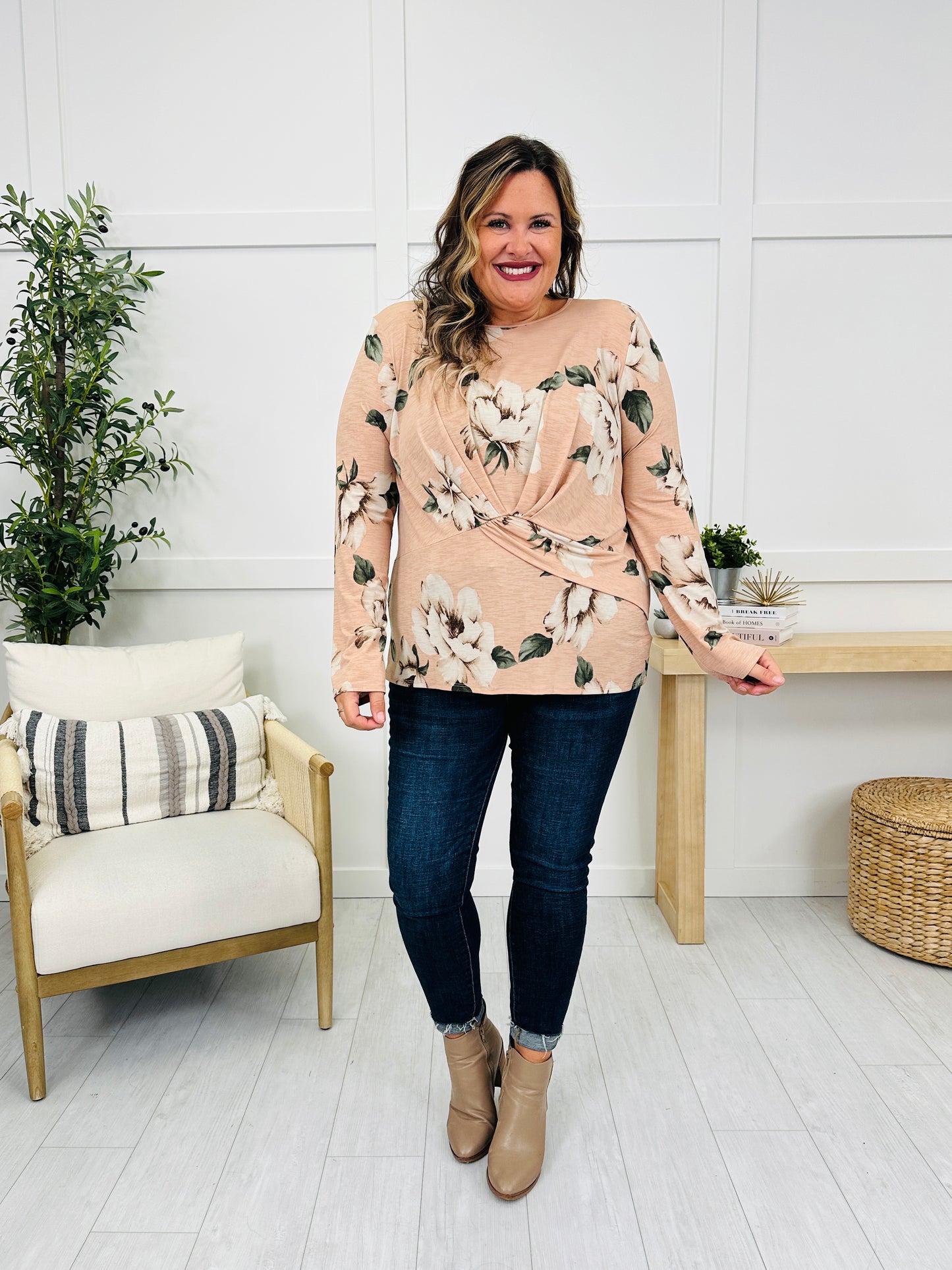 Signature Twist Top