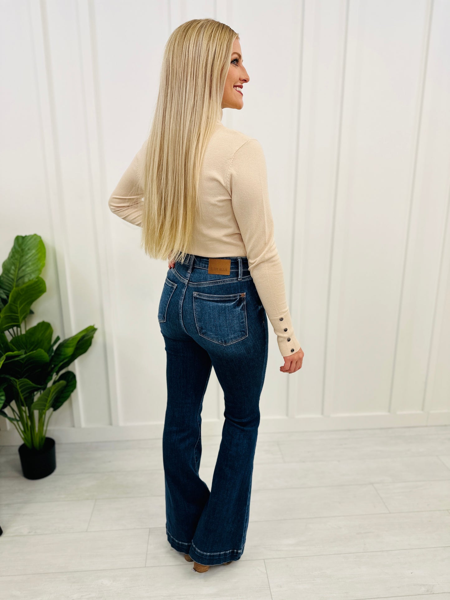 Judy Blue REG/CURVY Always There Flare Jeans