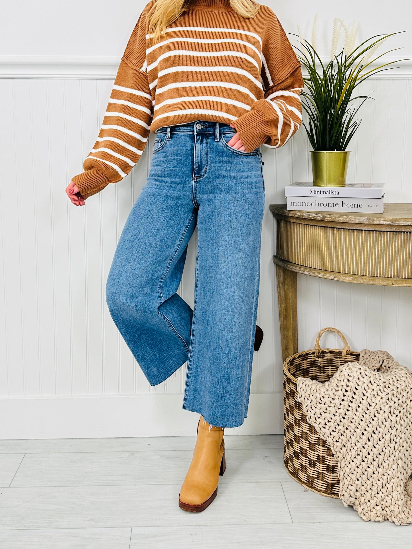 Judy Blue Anything Goes Wide Leg Cropped Jeans