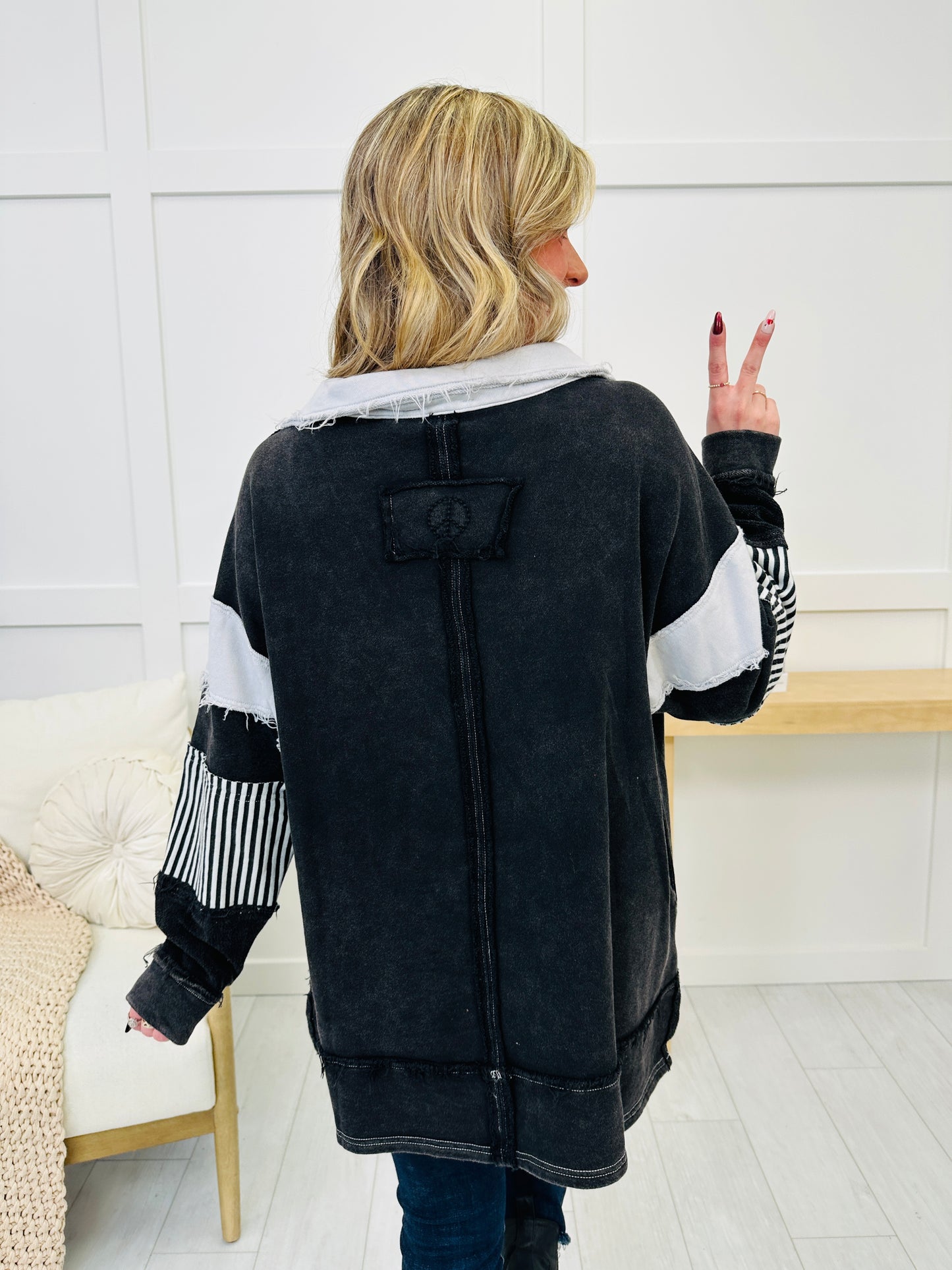 Striped Edge Pullover In Black Combo