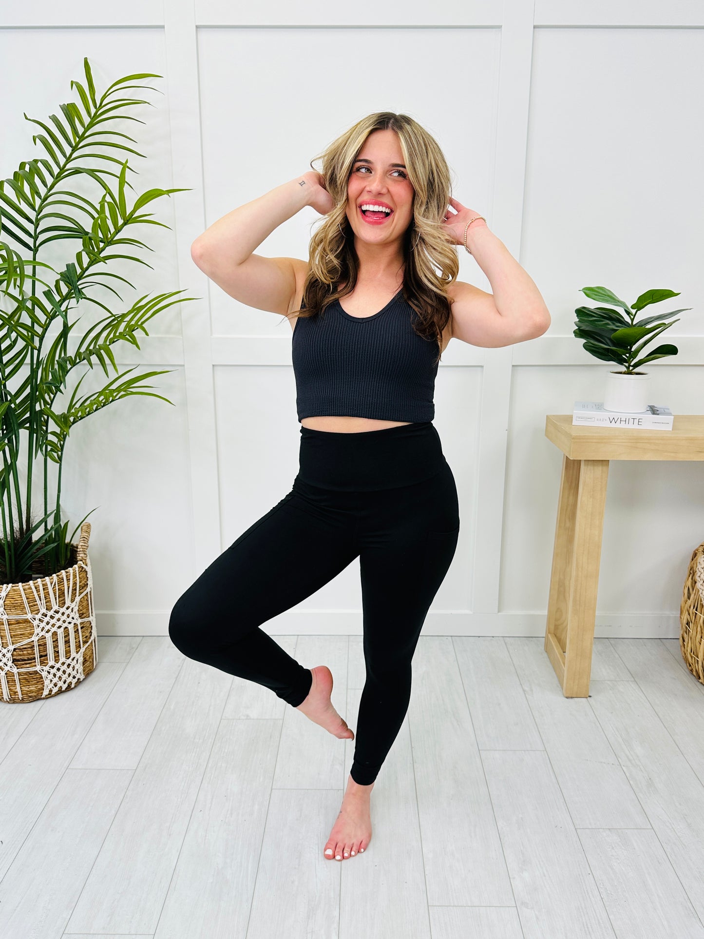 REG/CURVY Best Selling Tummy Control Custom MOCO Design Leggings
