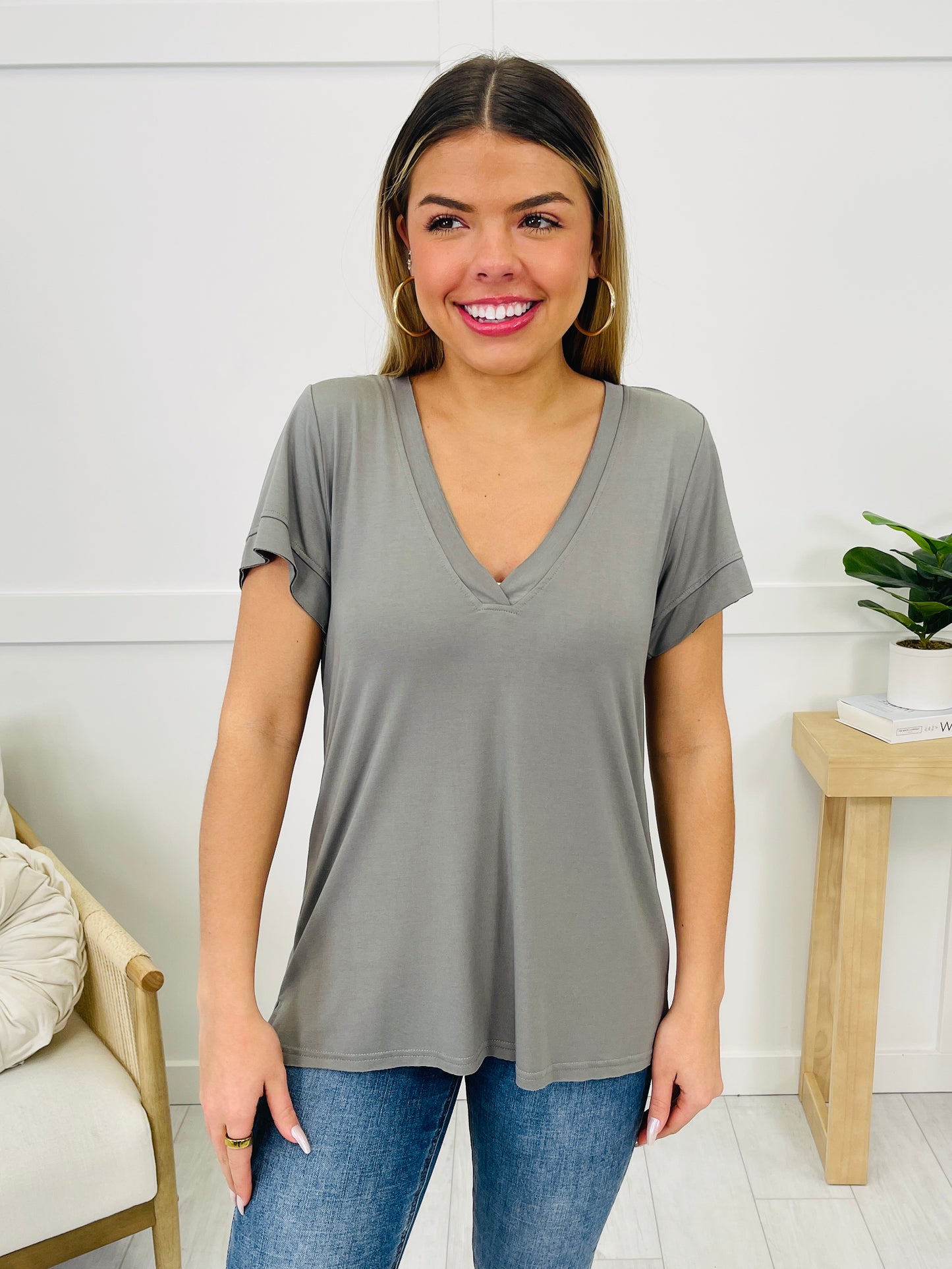 Free Flowing Top- Multiple Colors!