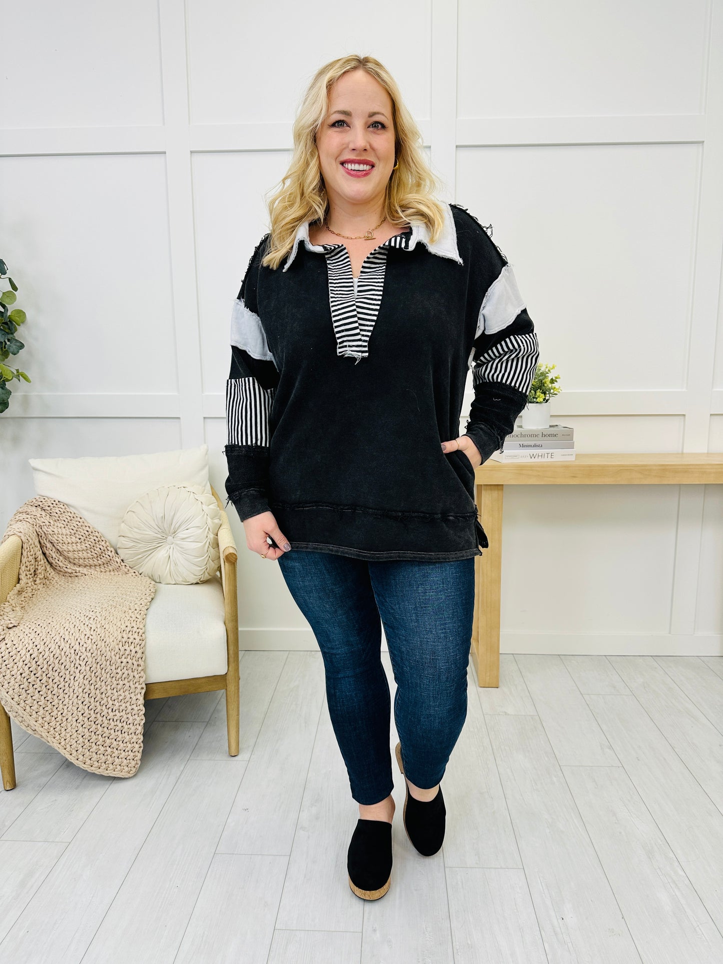 Striped Edge Pullover In Black Combo
