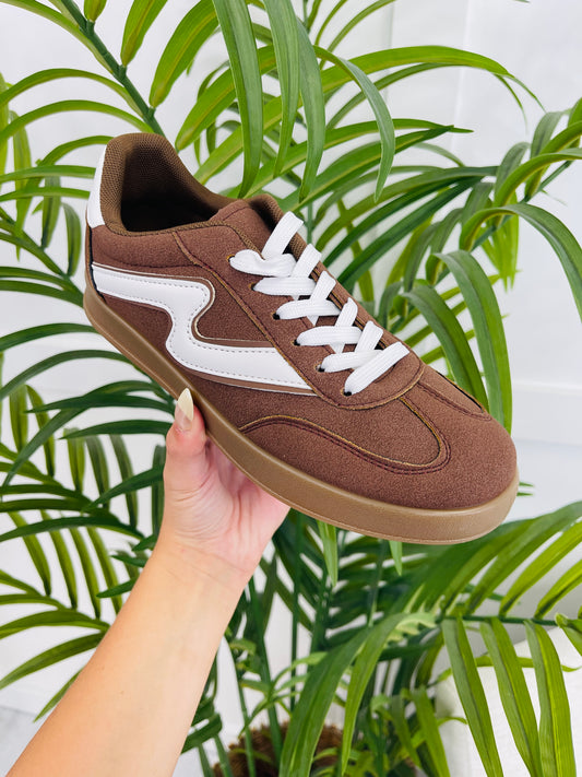 Good Company Sneakers In Brown