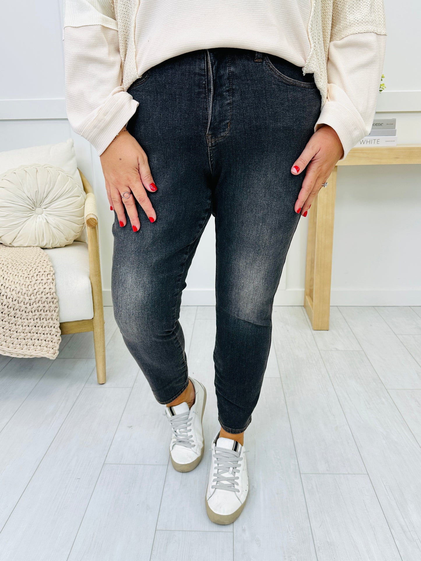 Judy Blue Losing Control Tummy Control Slim Fit Jeans