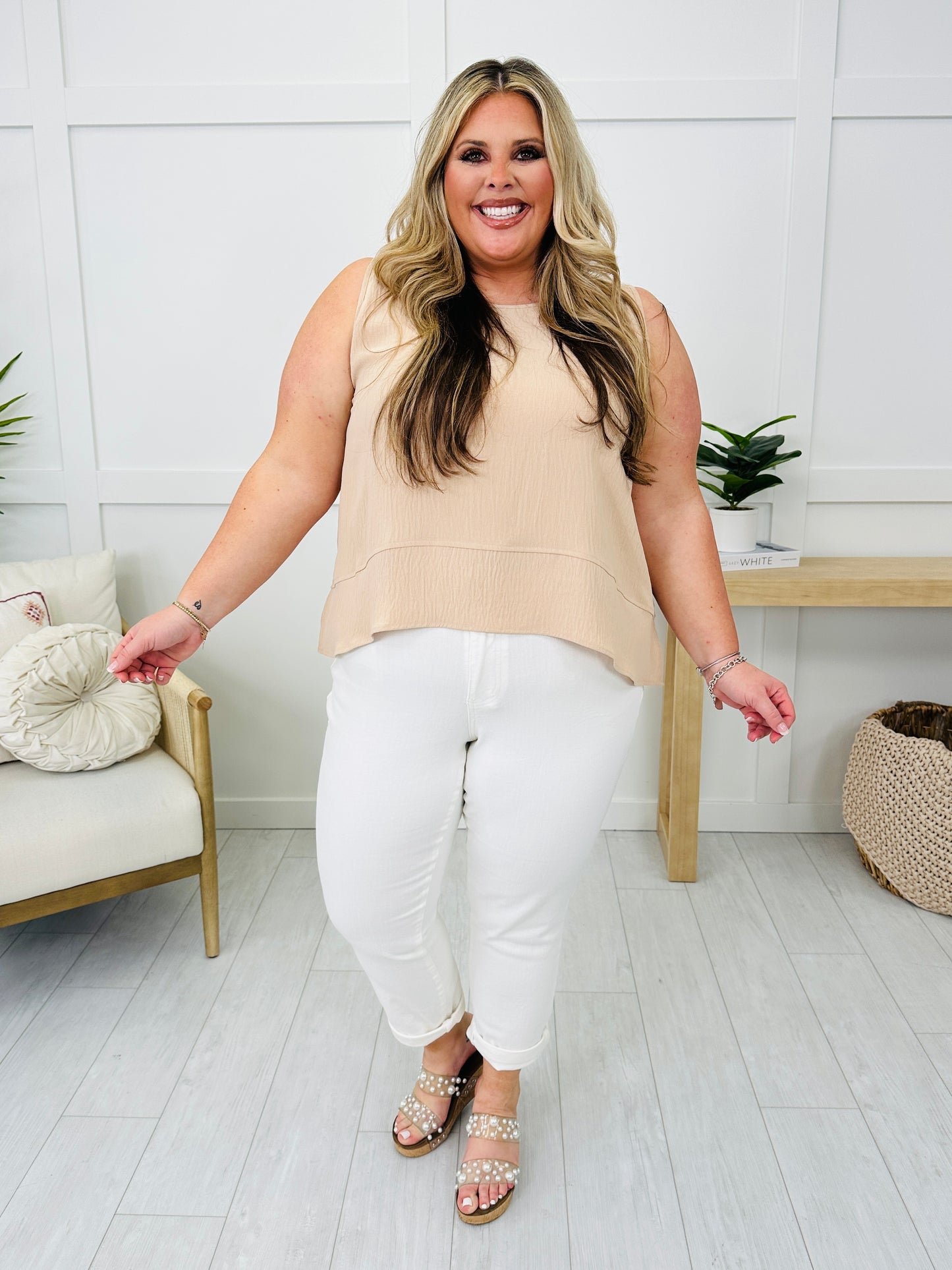Judy Blue Perfect Match White Double Cuff Boyfriend Jeans in Reg/Curvy