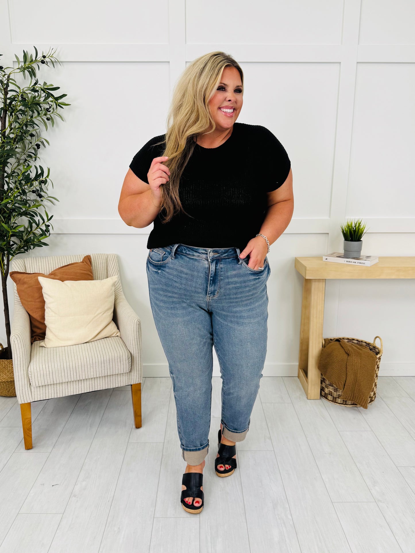 Judy Blue Cuffed and Confident Boyfriend Jeans