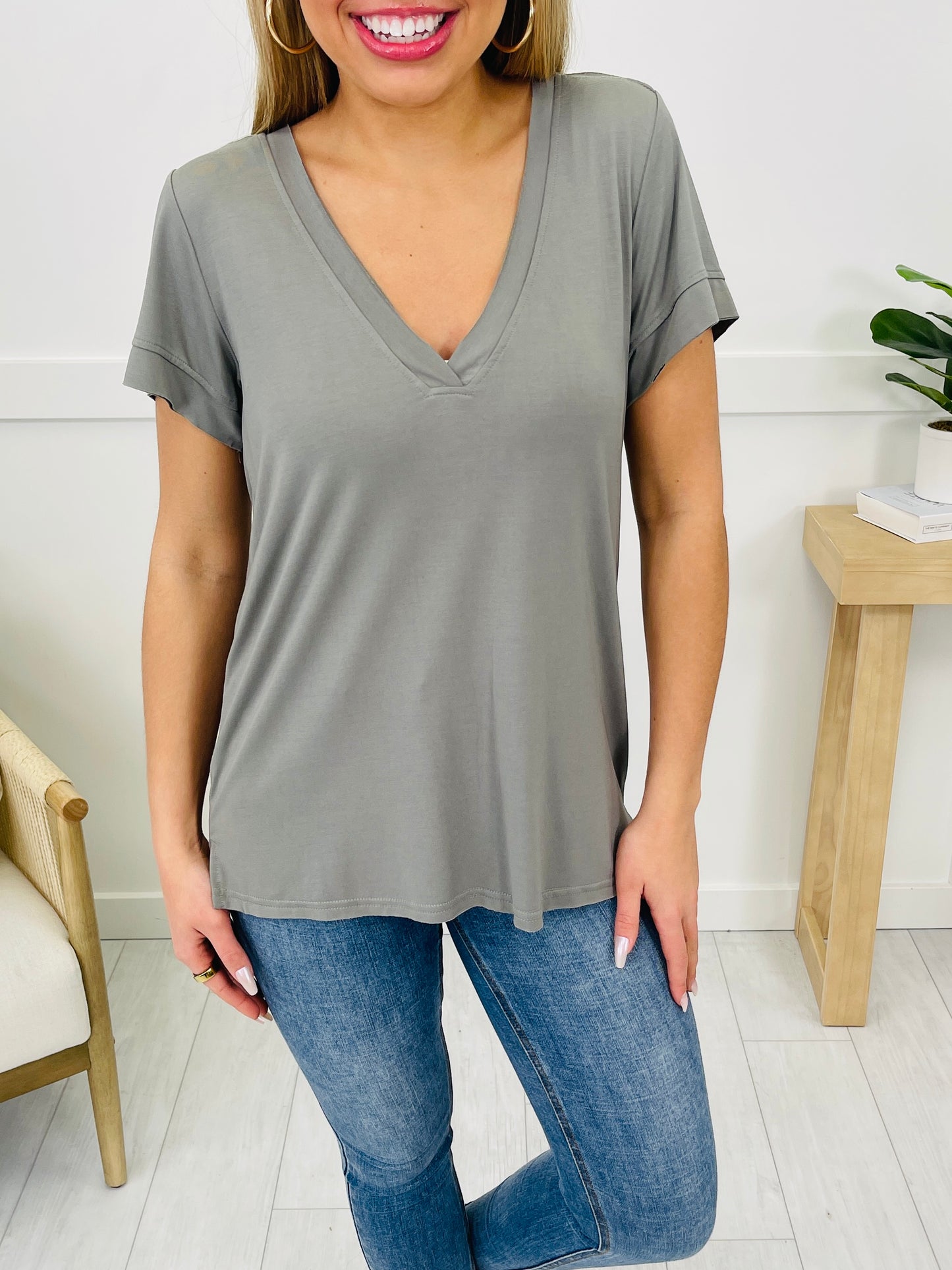 Free Flowing Top- Multiple Colors!