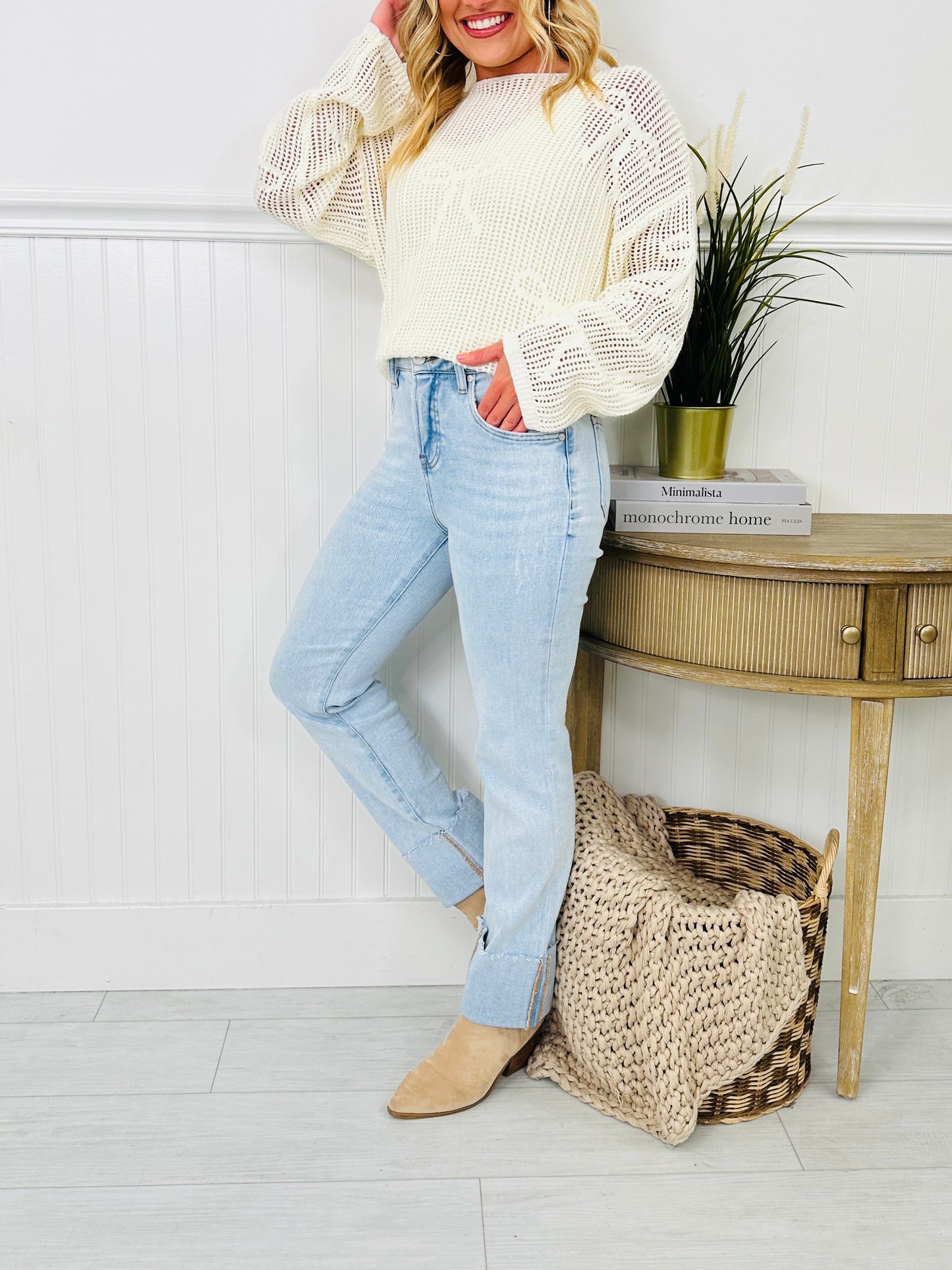 Crush On The Cuff Tummy Control Mom Jeans