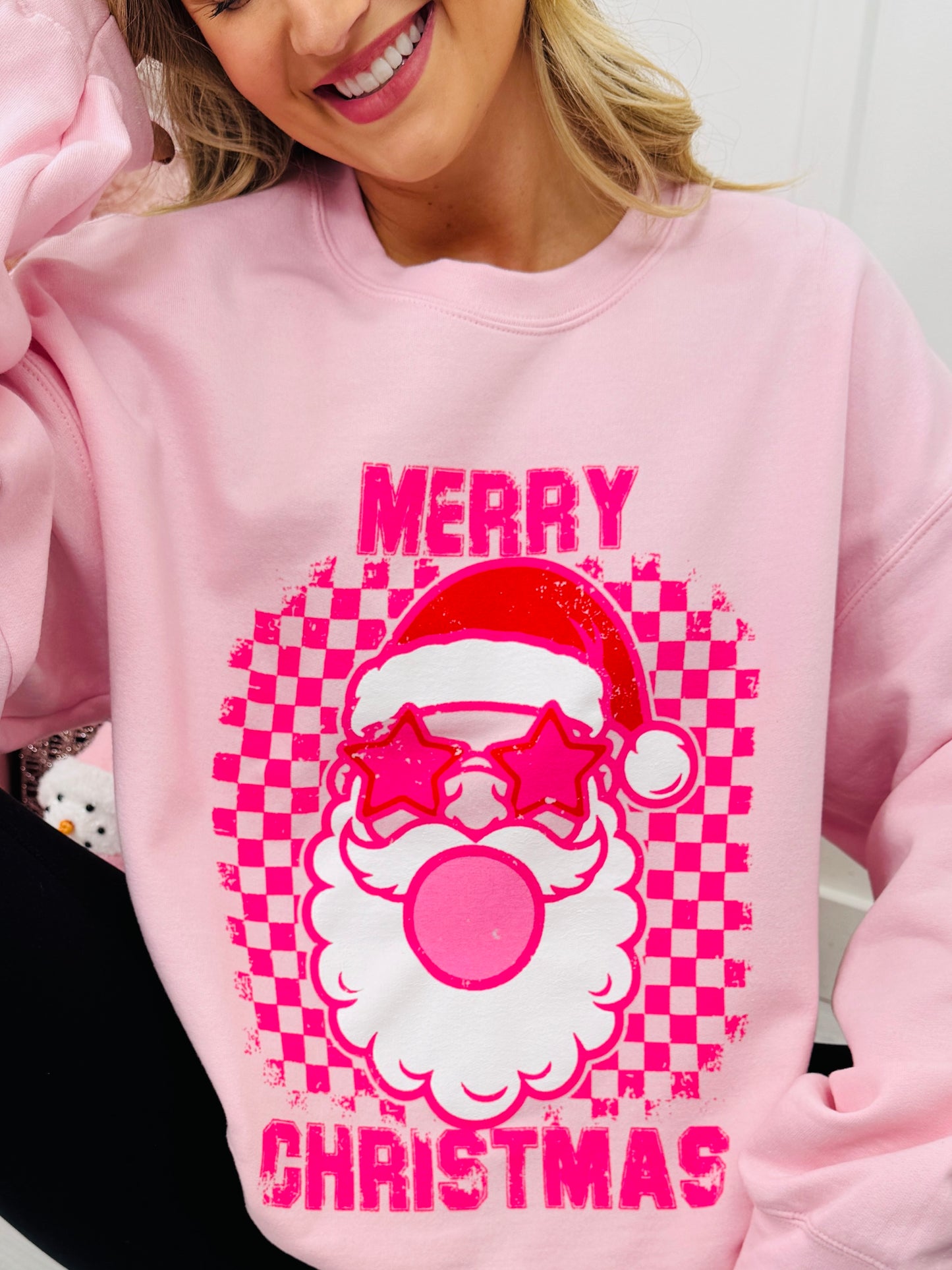 Merry Christmas Checkered Bubblegum Graphic Crewneck Sweatshirt