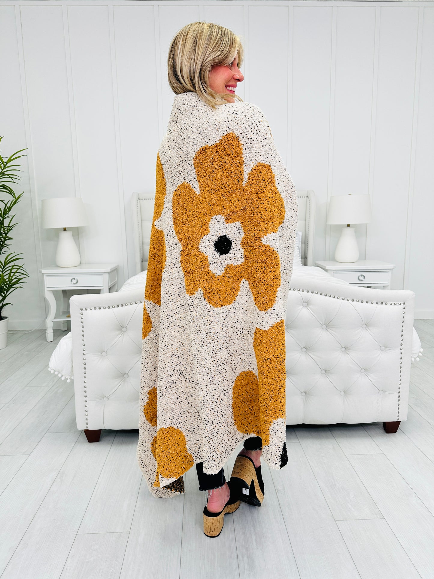 Restock! Flower Pattern Blanket- Multiple Colors!