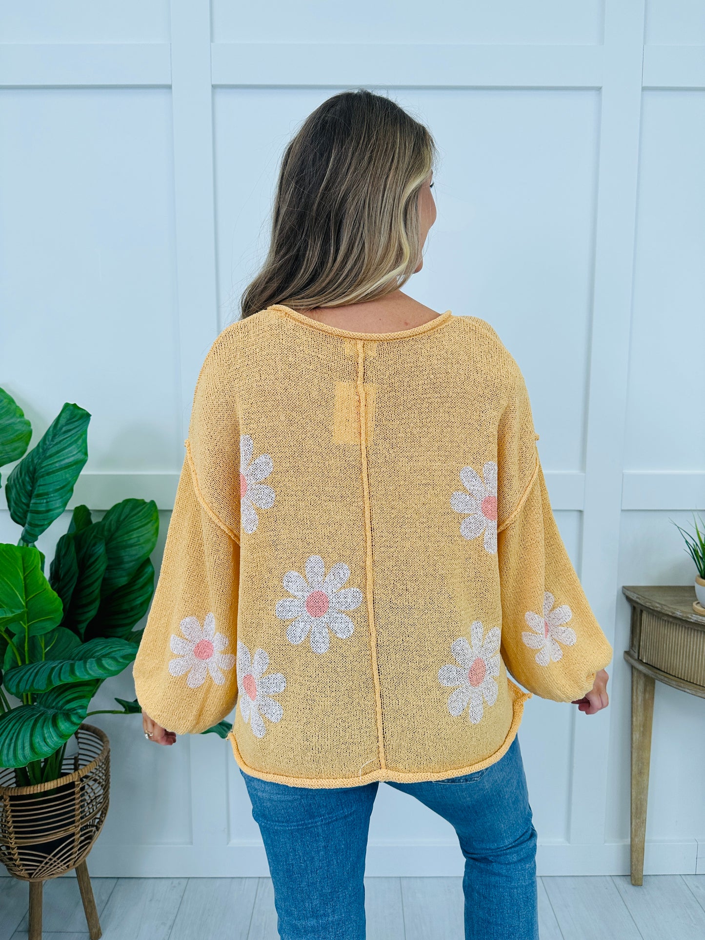 Blooming Good Vibes Top in Apricot