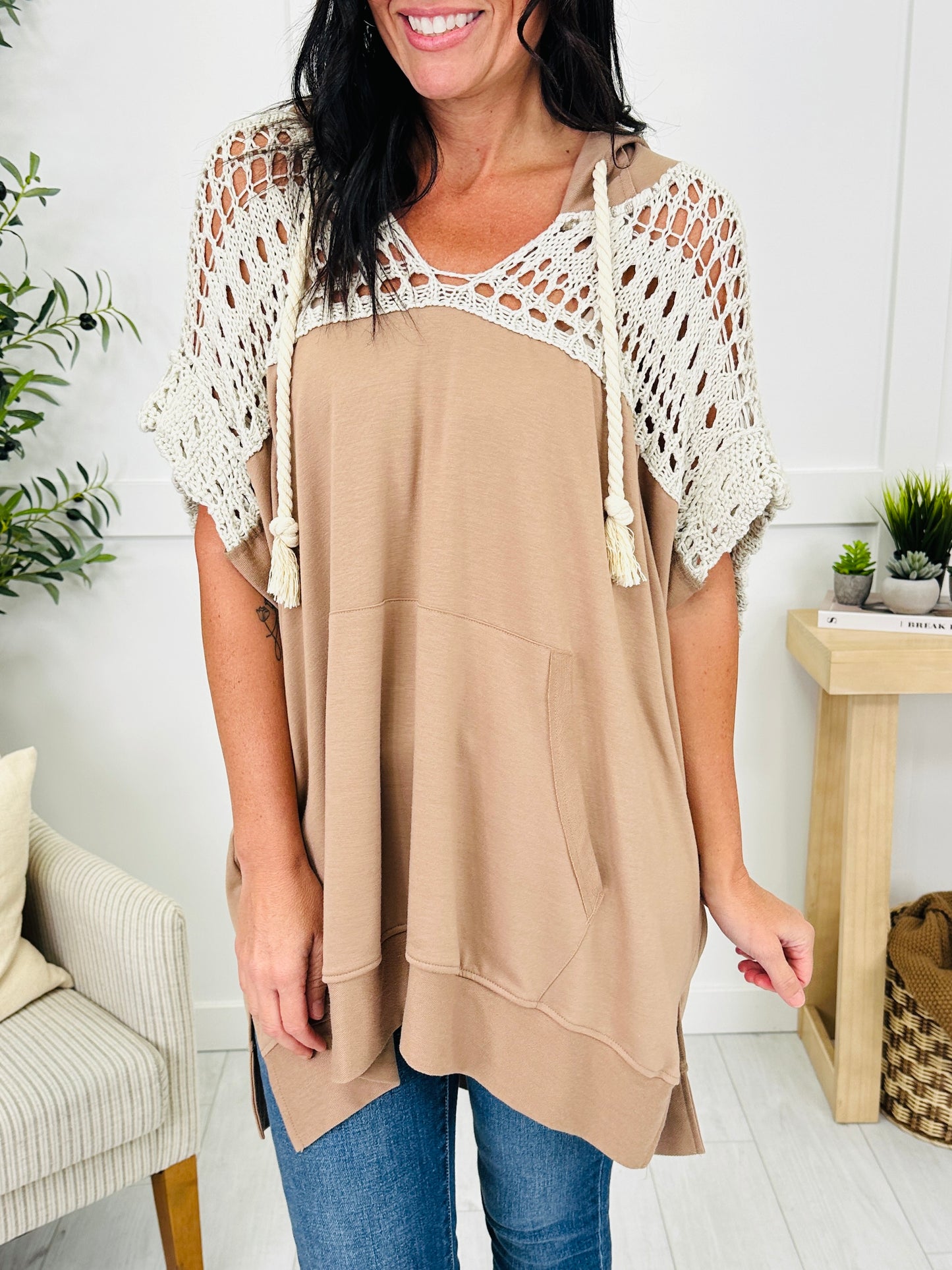 REG/CURVY Comes And Goes Top