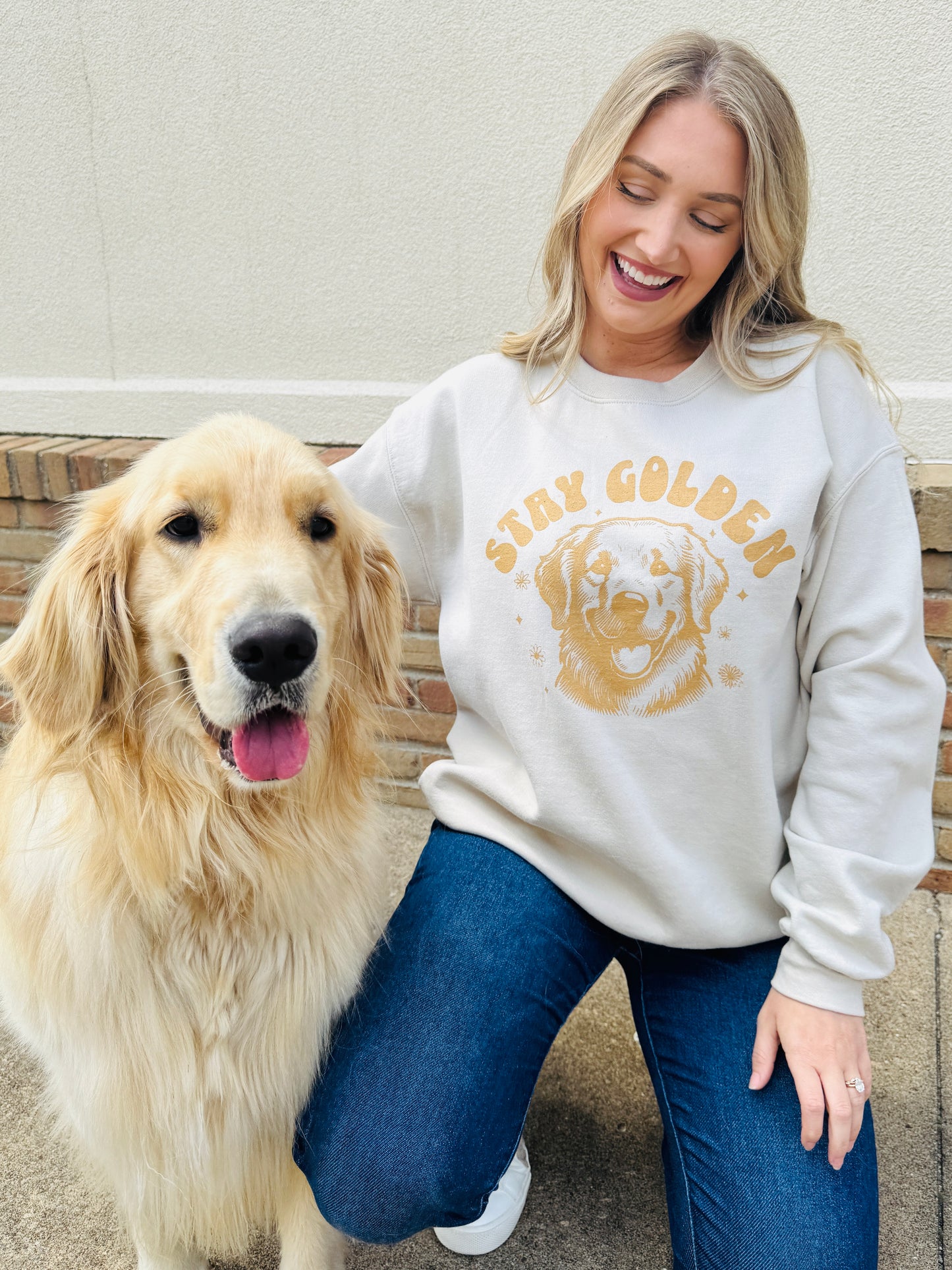 Stay Golden Graphic Crewneck Sweatshirt