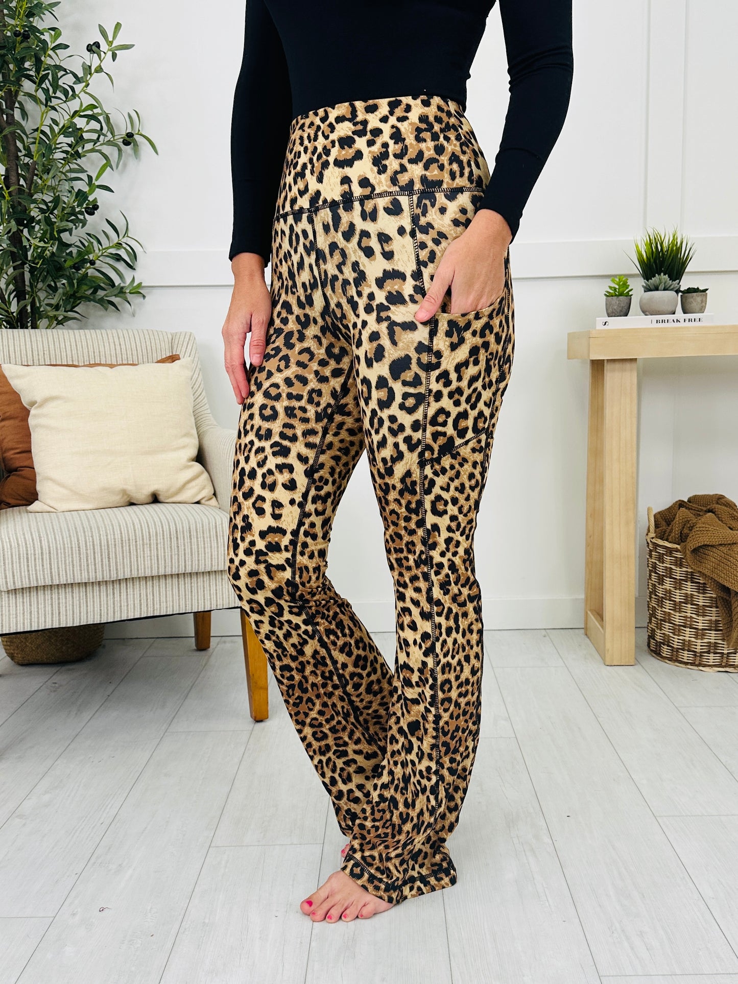 Untamed Stretch Yoga Bottoms