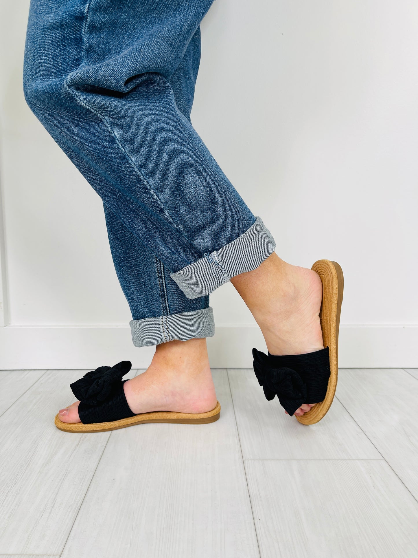 Made for Wandering Sandals In Black