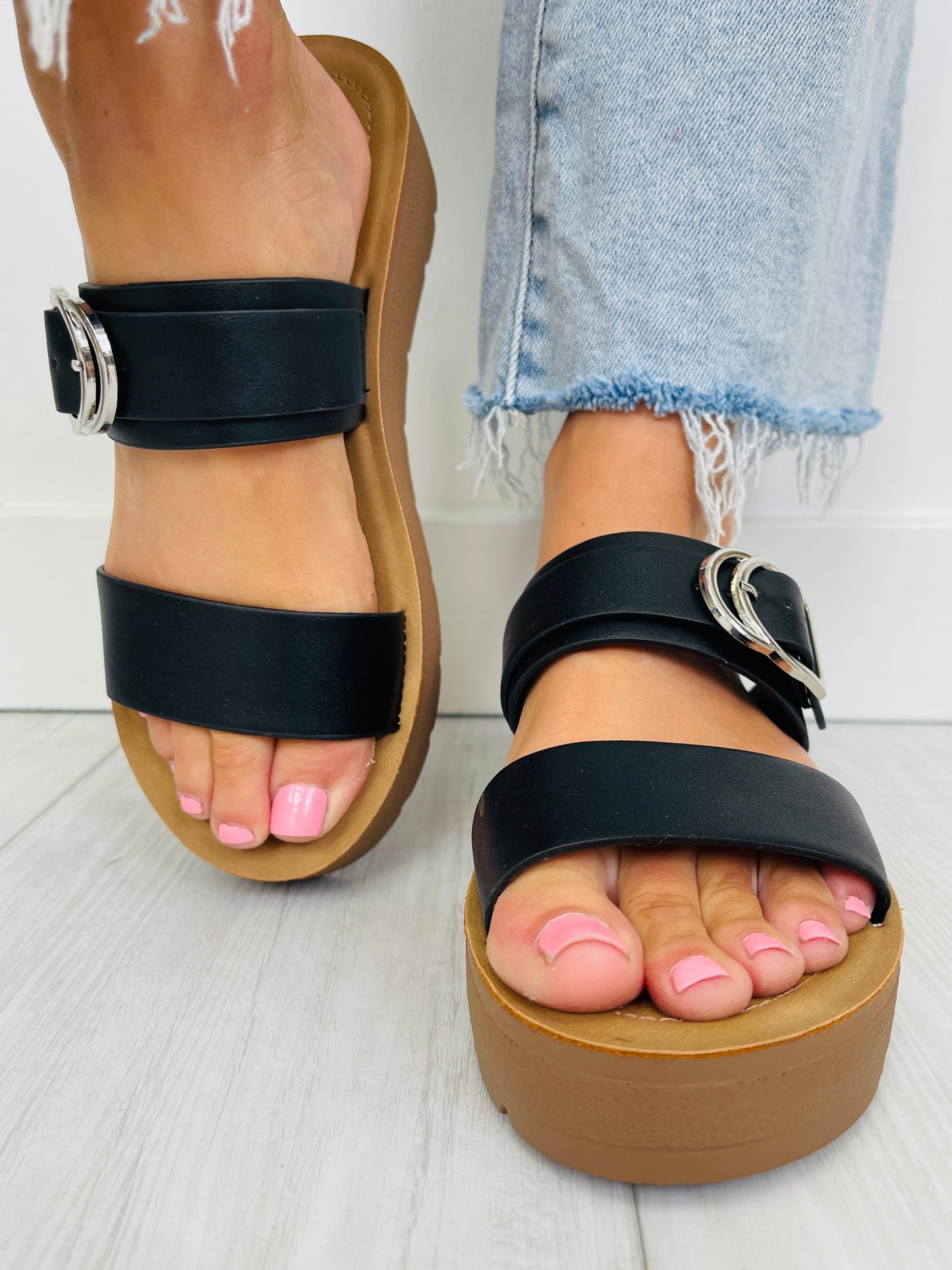 Classic Comforts Sandals In Black