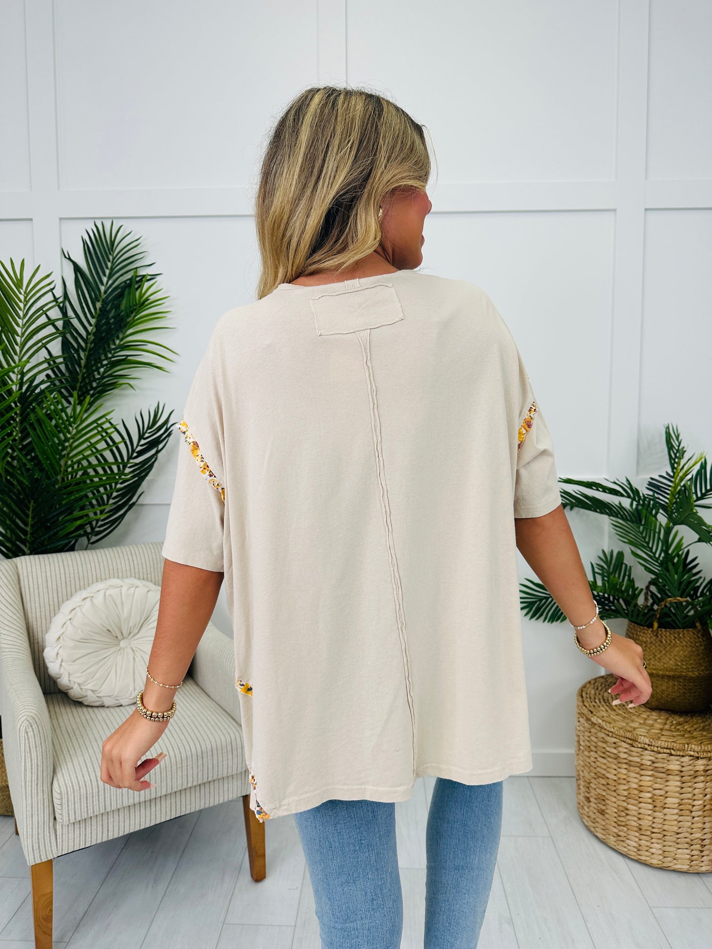 Bouquet Bliss Top In Lt Khaki
