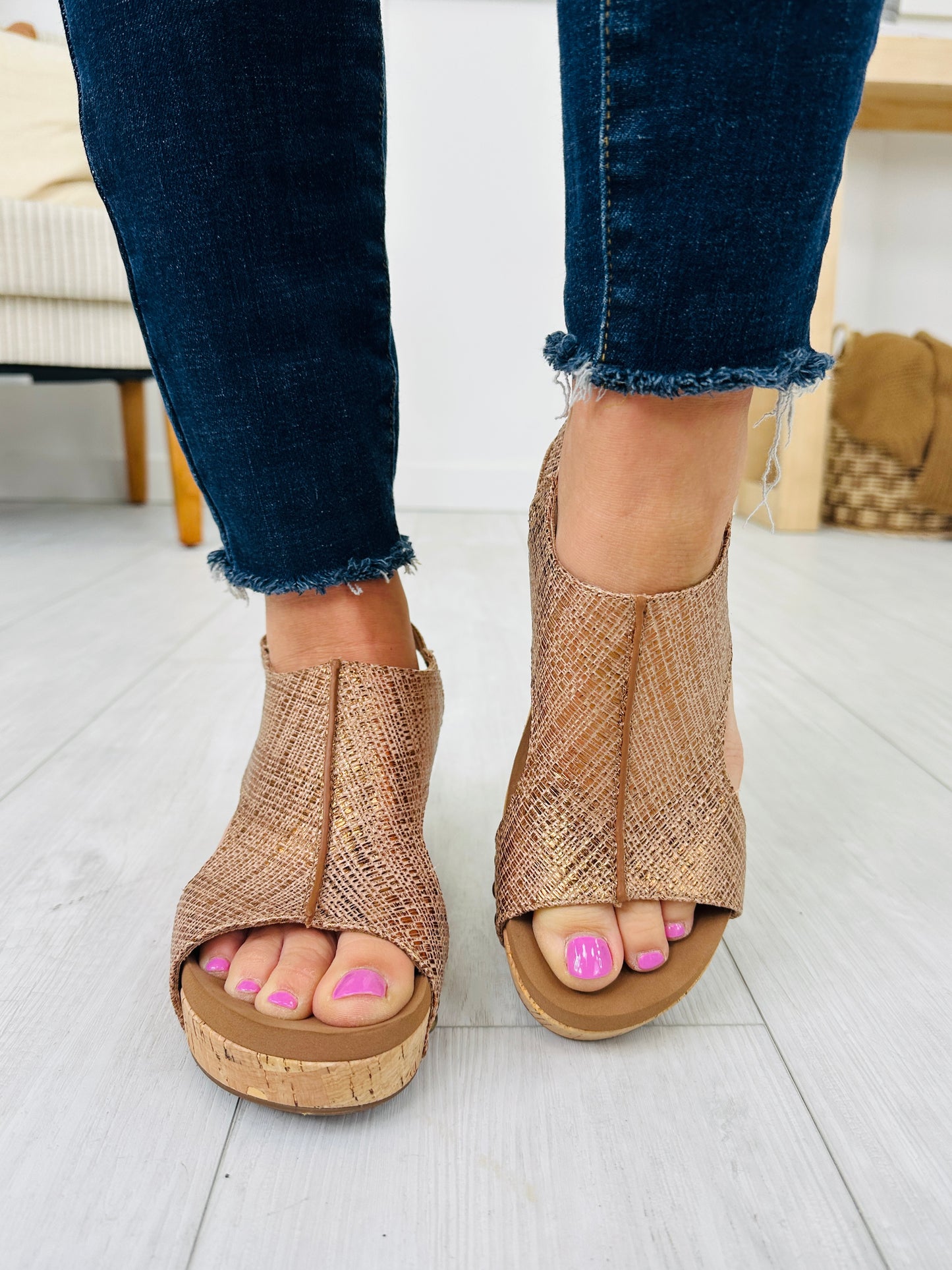 Glam Lift Wedges In Bronze