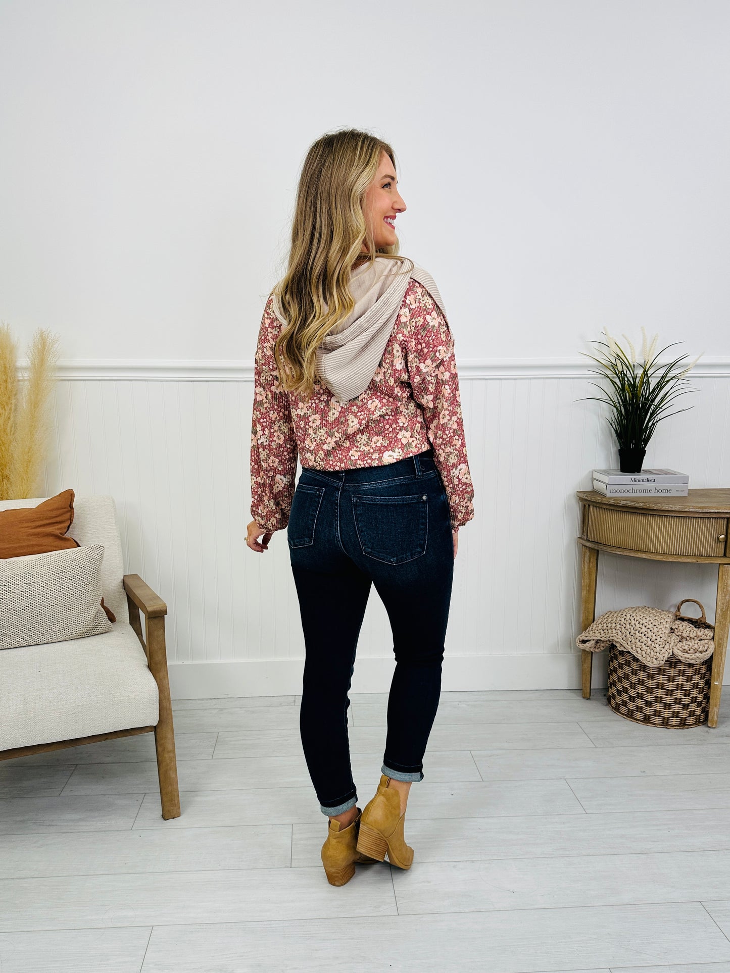 Judy Blue Dreamland Midrise Skinny Jeans