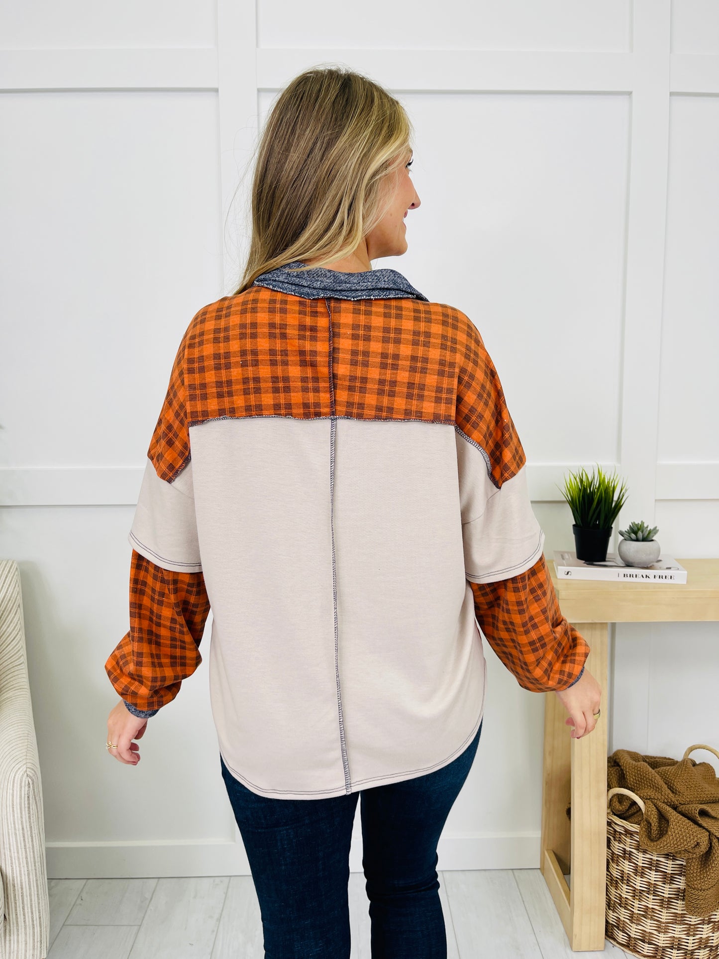 Meet Me At The Orchard Pullover