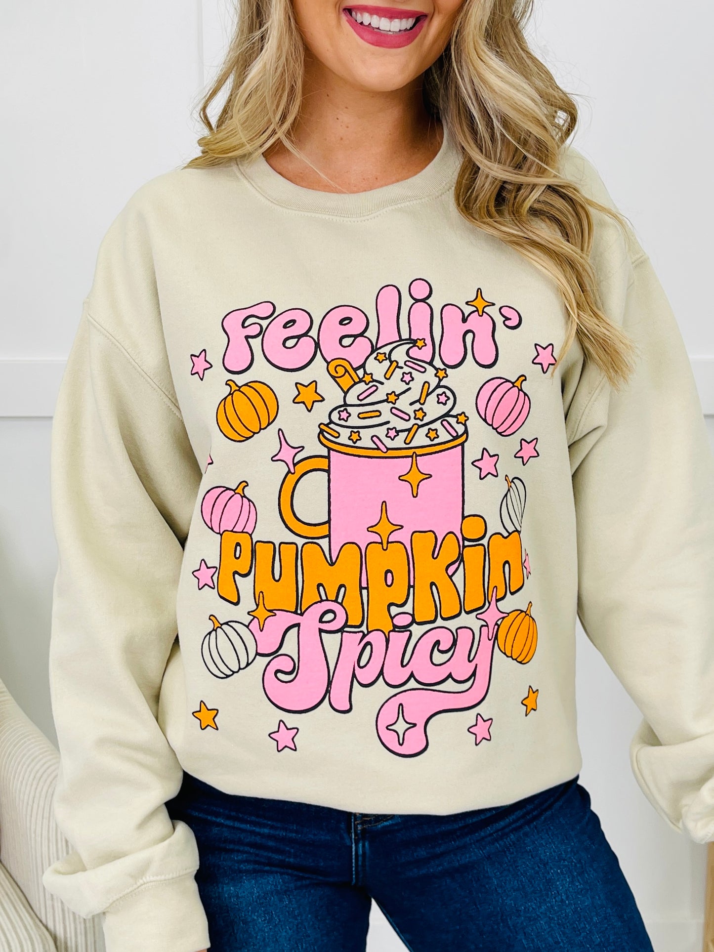 Feelin Pumpkin Spicy Graphic Crewneck Sweatshirt