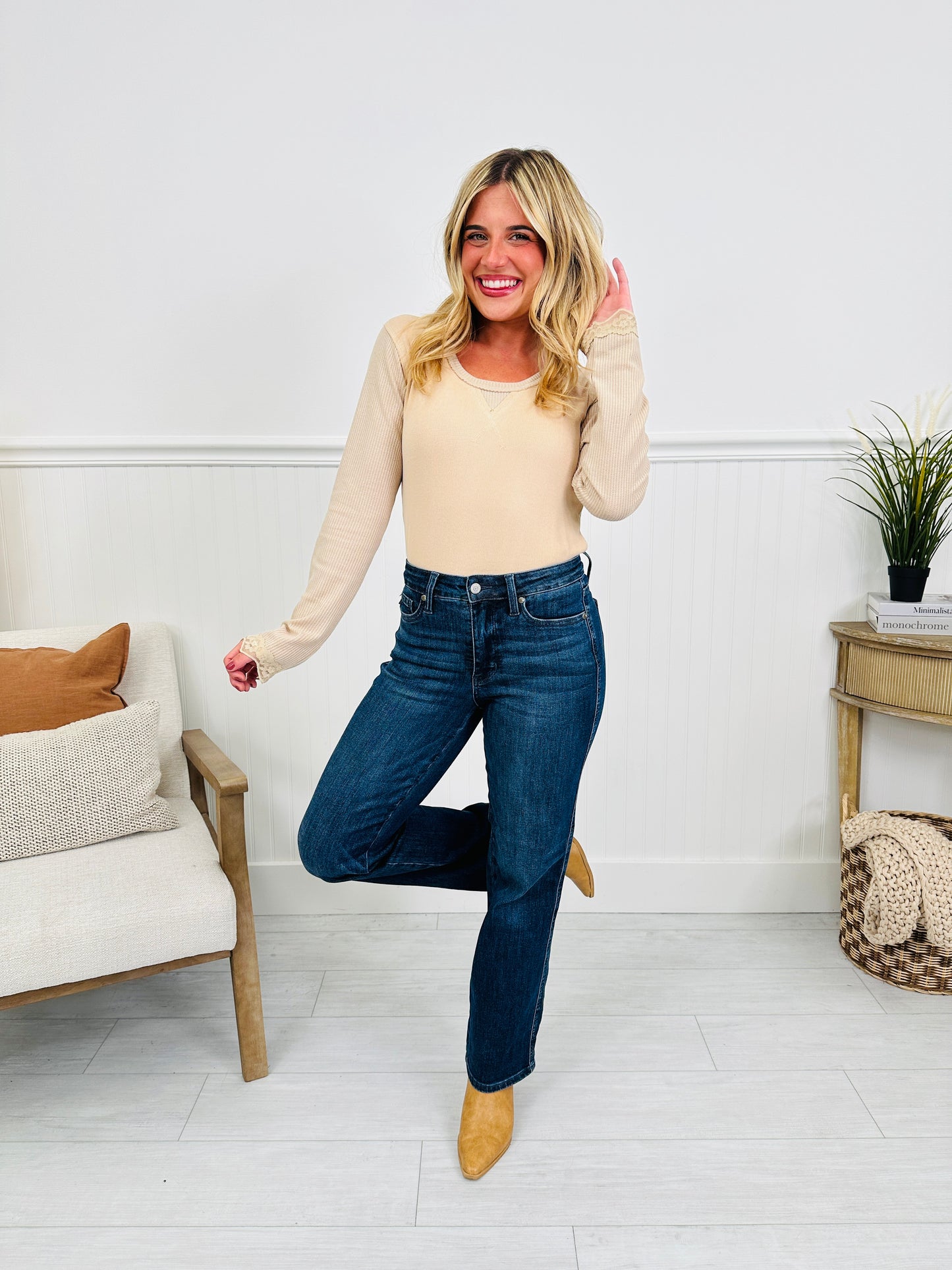 Judy Blue REG/CURVY Be In Control Tummy Control Straight Jeans- Multiple Inseams!