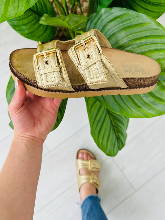 Shoreline Steps Sandals in Gold