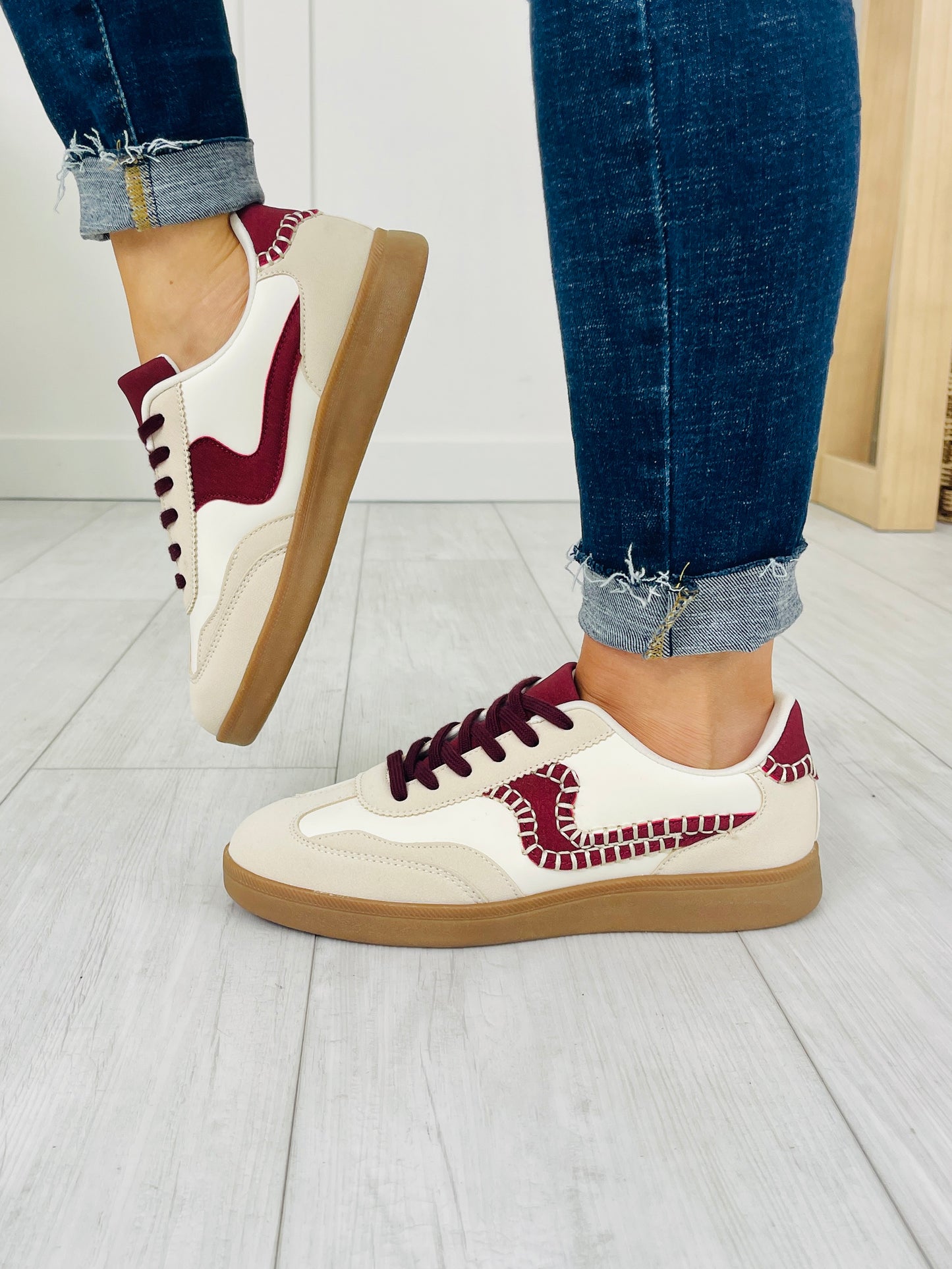 The Jetset Sneakers in Beige/Wine