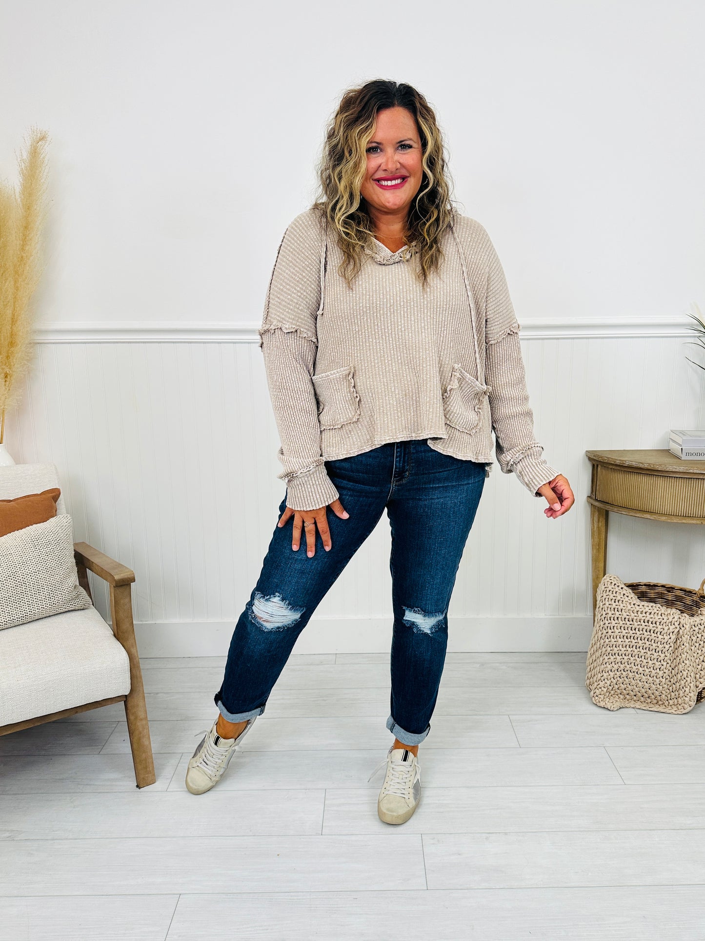 Judy Blue Walk This Way Slim Straight Leg Jeans in Reg/Curvy