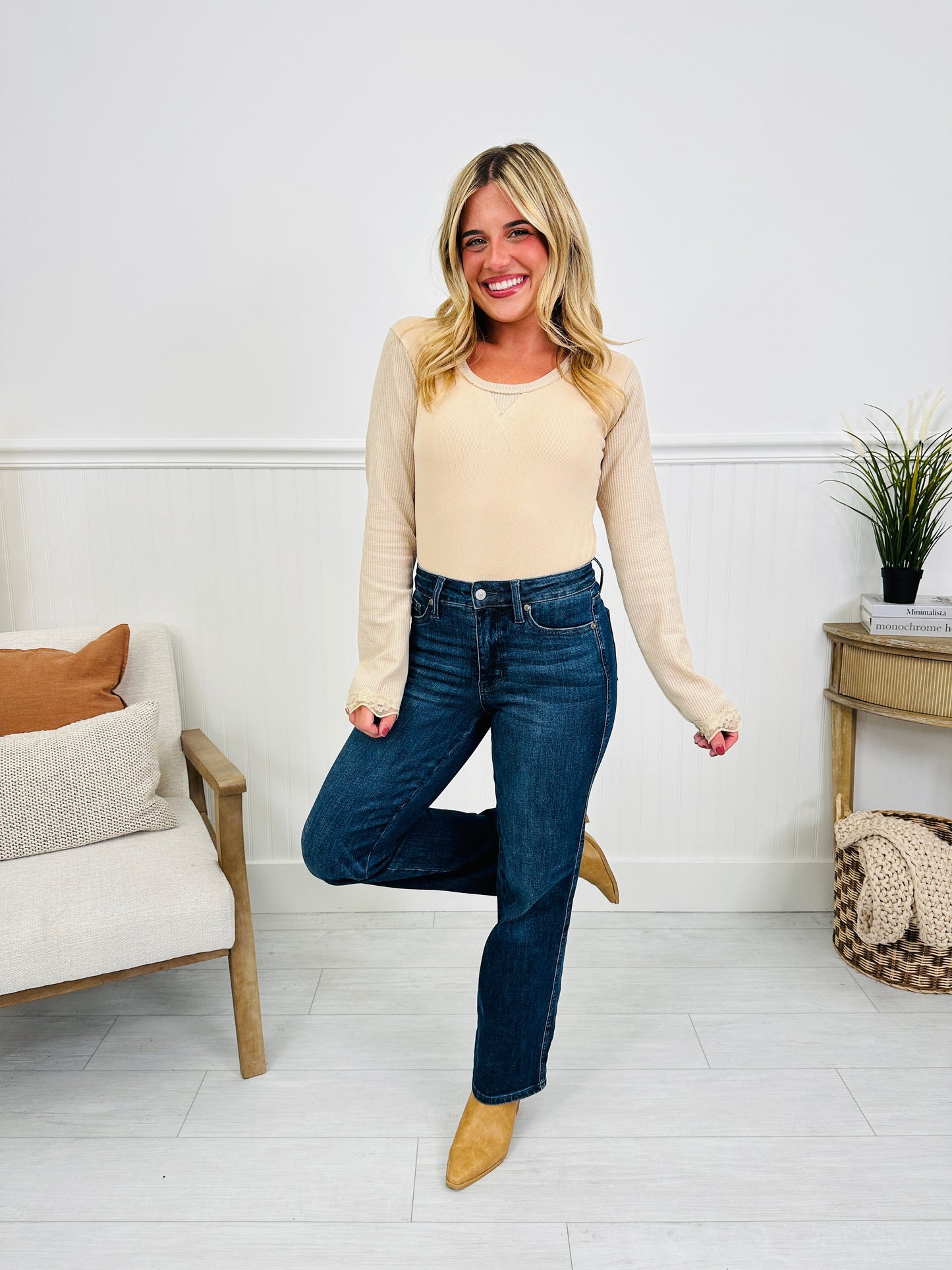 Judy Blue REG/CURVY Be In Control Tummy Control Straight Jeans- Multiple Inseams!