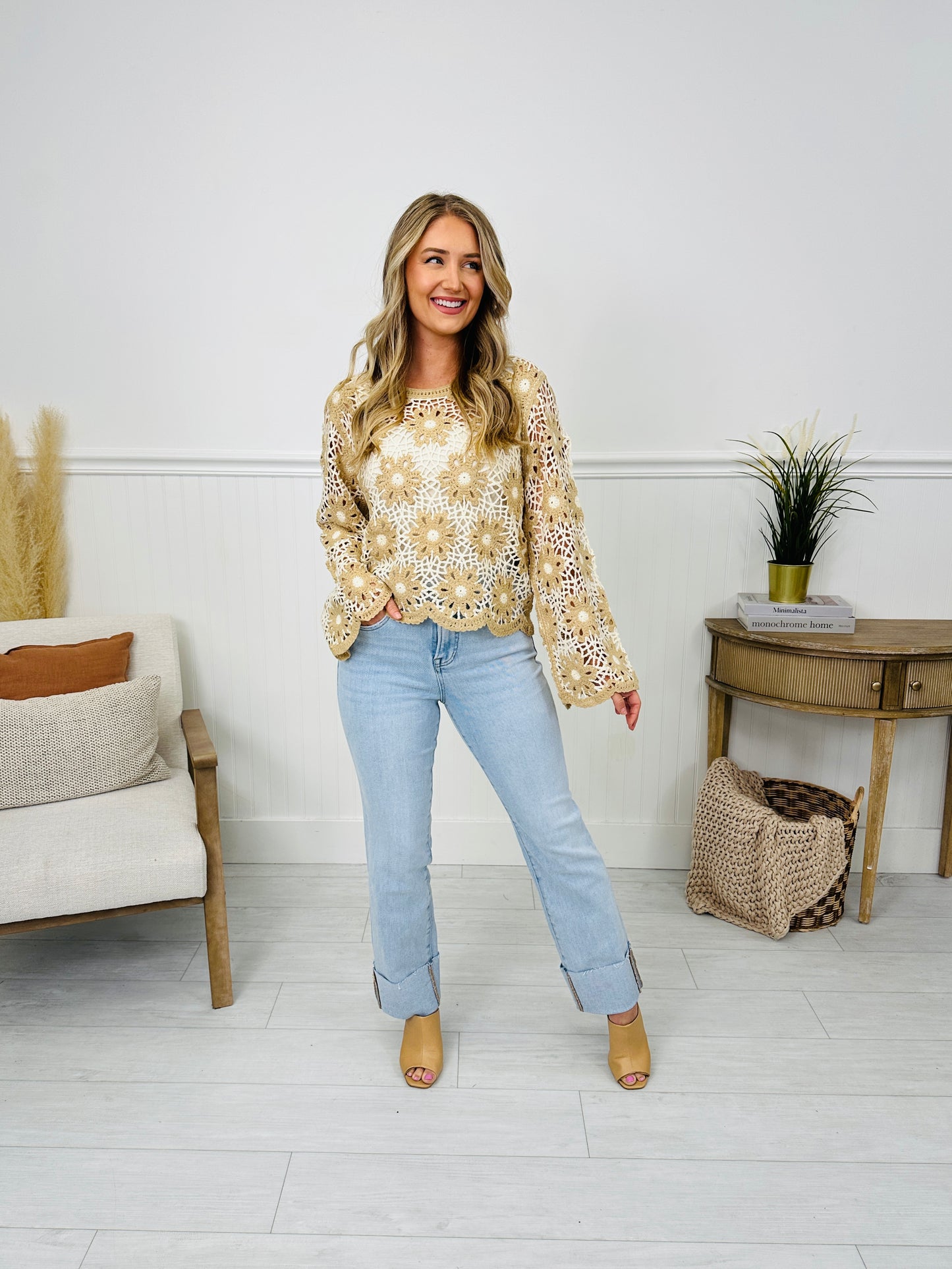 Crush On The Cuff Tummy Control Mom Jeans