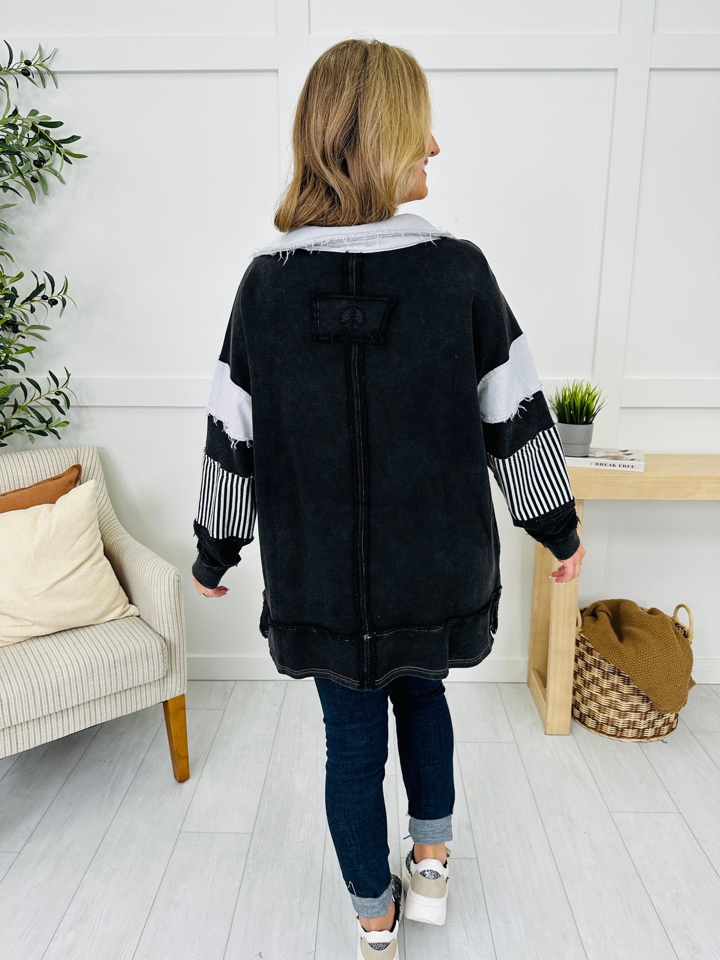 Striped Edge Pullover In Black Combo