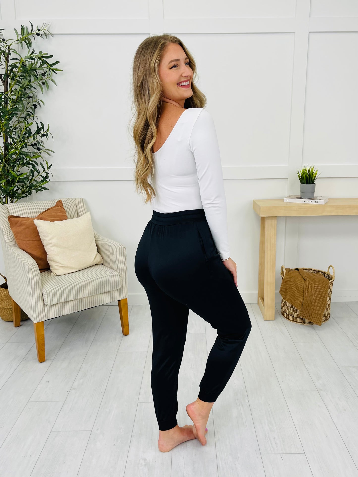 Match Point Joggers- Multiple Colors!