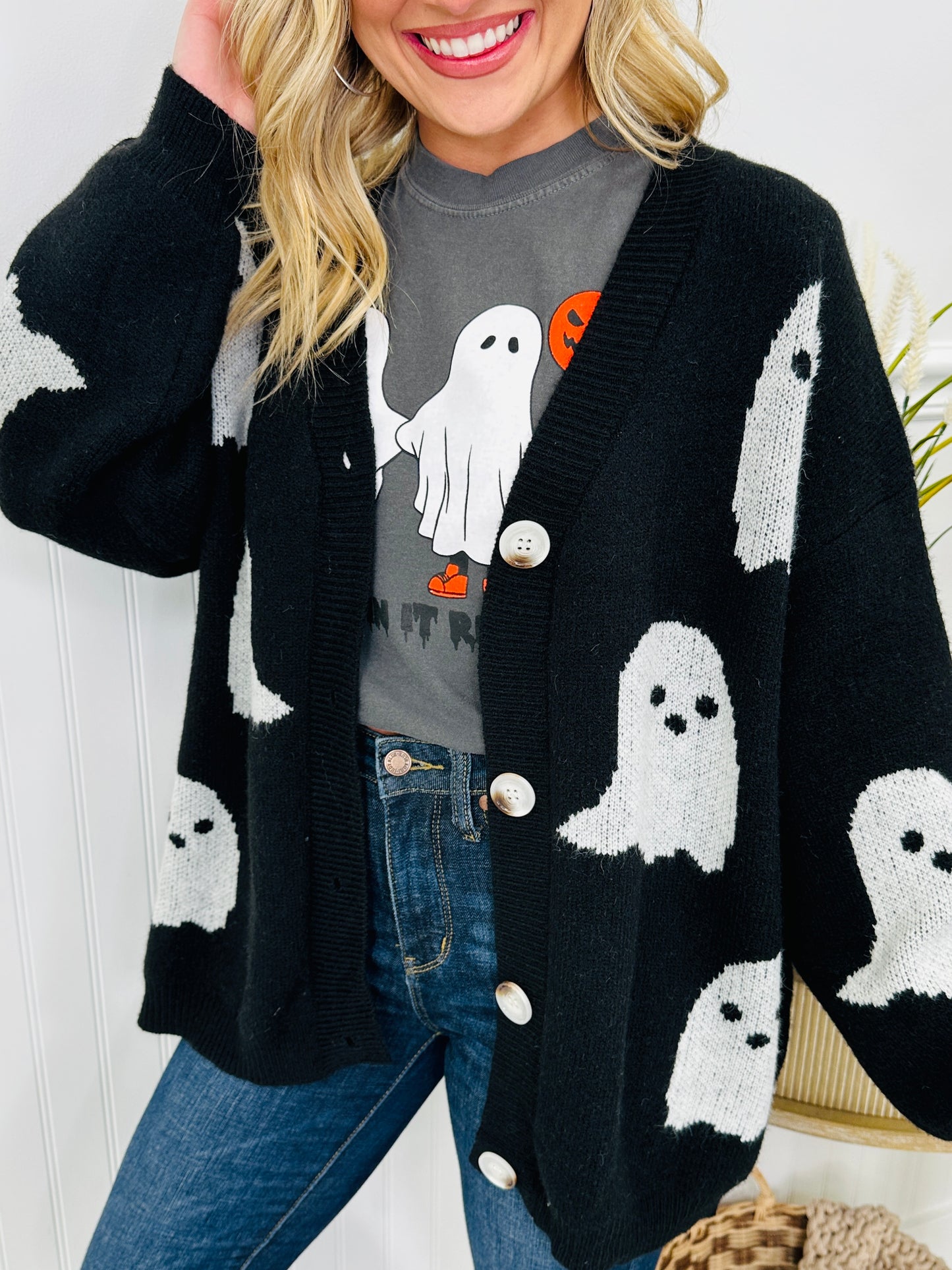 Ghostly Greetings Cardigan