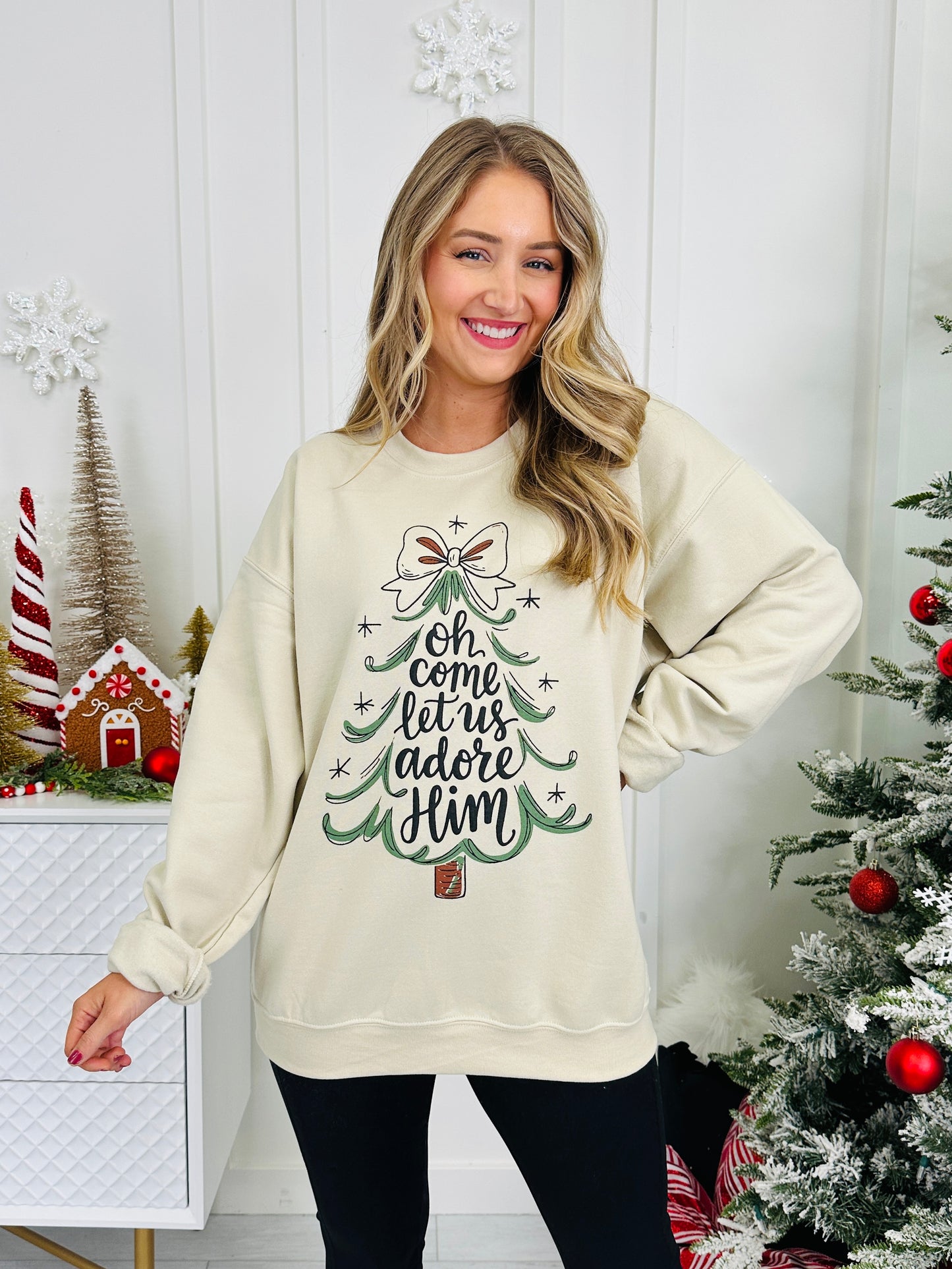 Oh Come Let Us Adore Him Graphic Crewneck Sweatshirt
