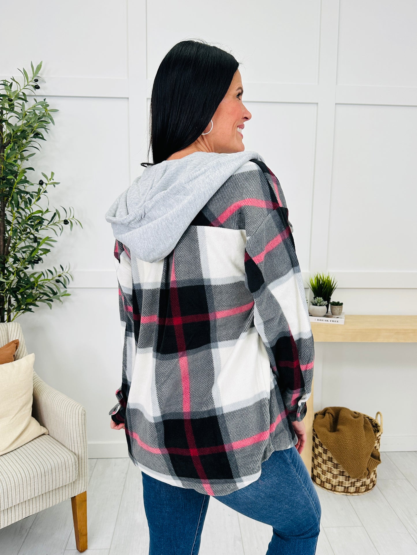 DOORBUSTER! Cabin Whisper Shacket in Black
